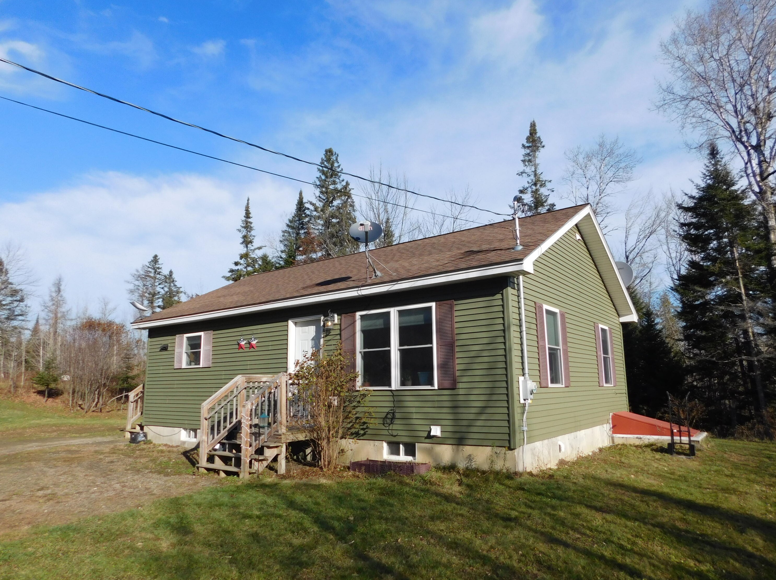 261 Foster Rd, Houlton, ME 04730 exterior