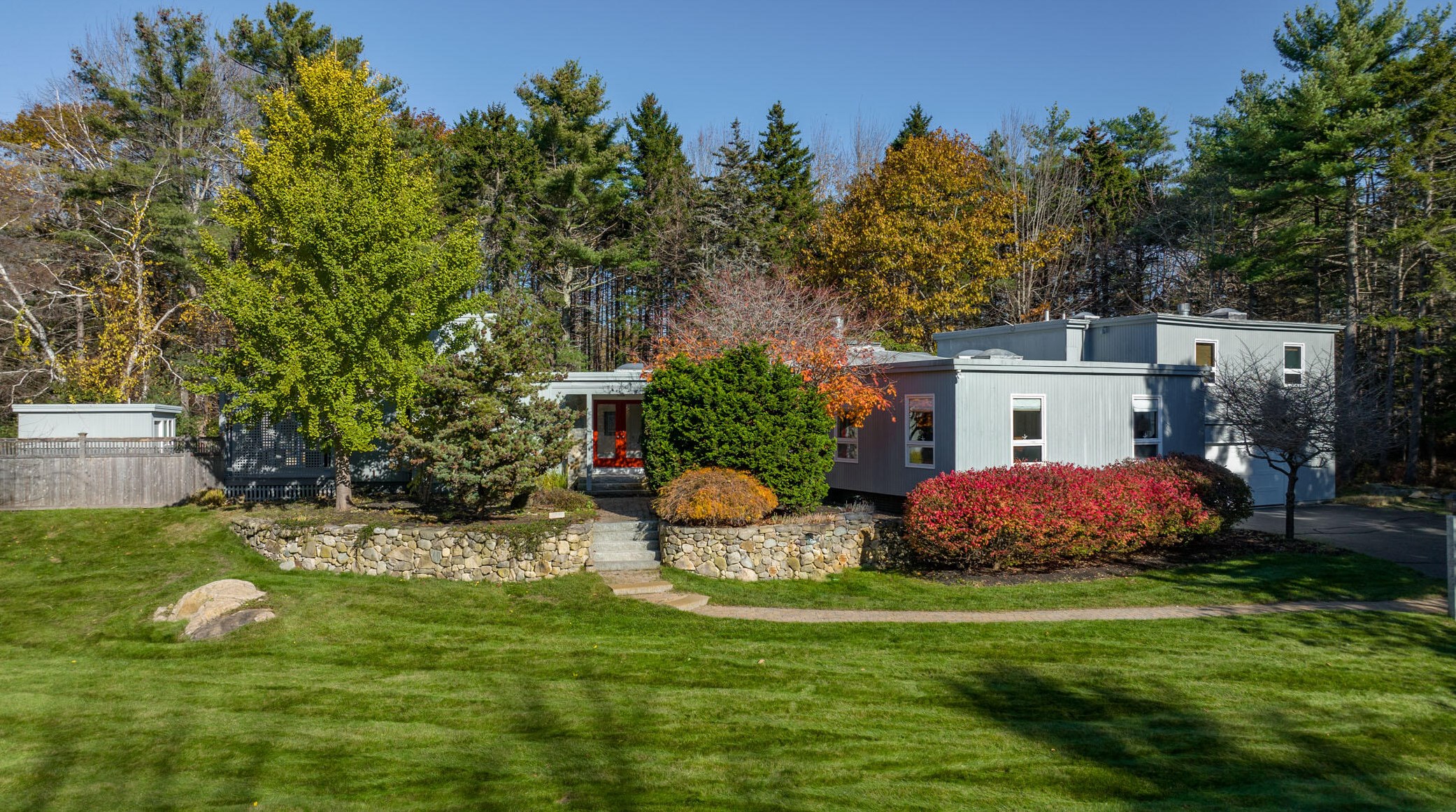 21 Elizabethan Dr, Kennebunkport, ME 04046-6516