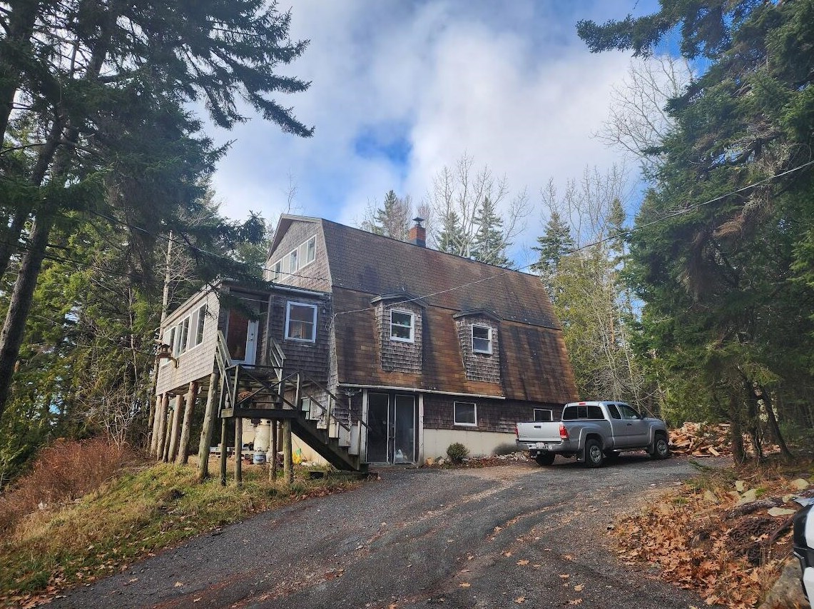 274 Summer Harbor Rd, Winter-Harbor, ME 04693 exterior