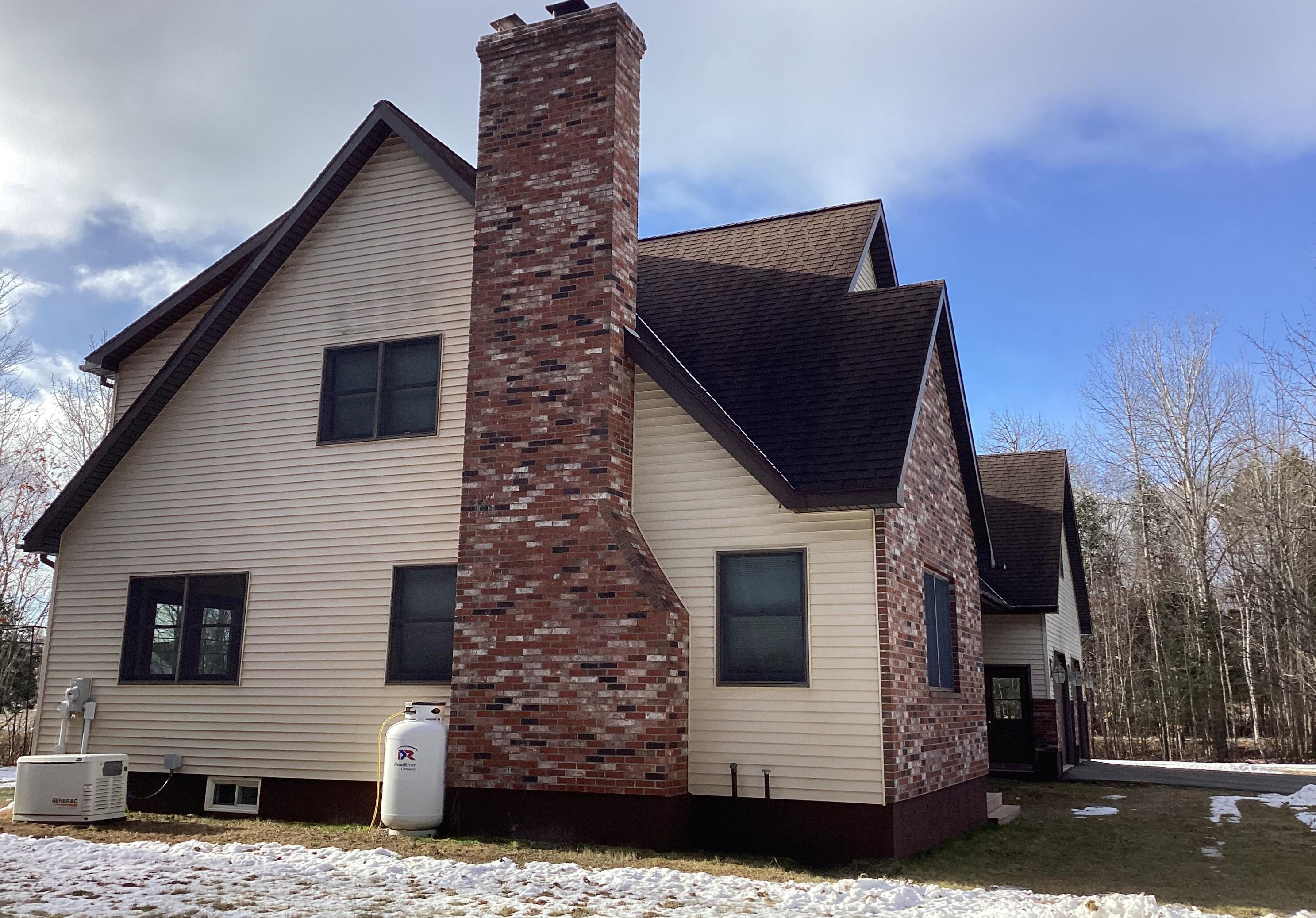 3 Hathaway Rd, East Millinocket, ME 04430