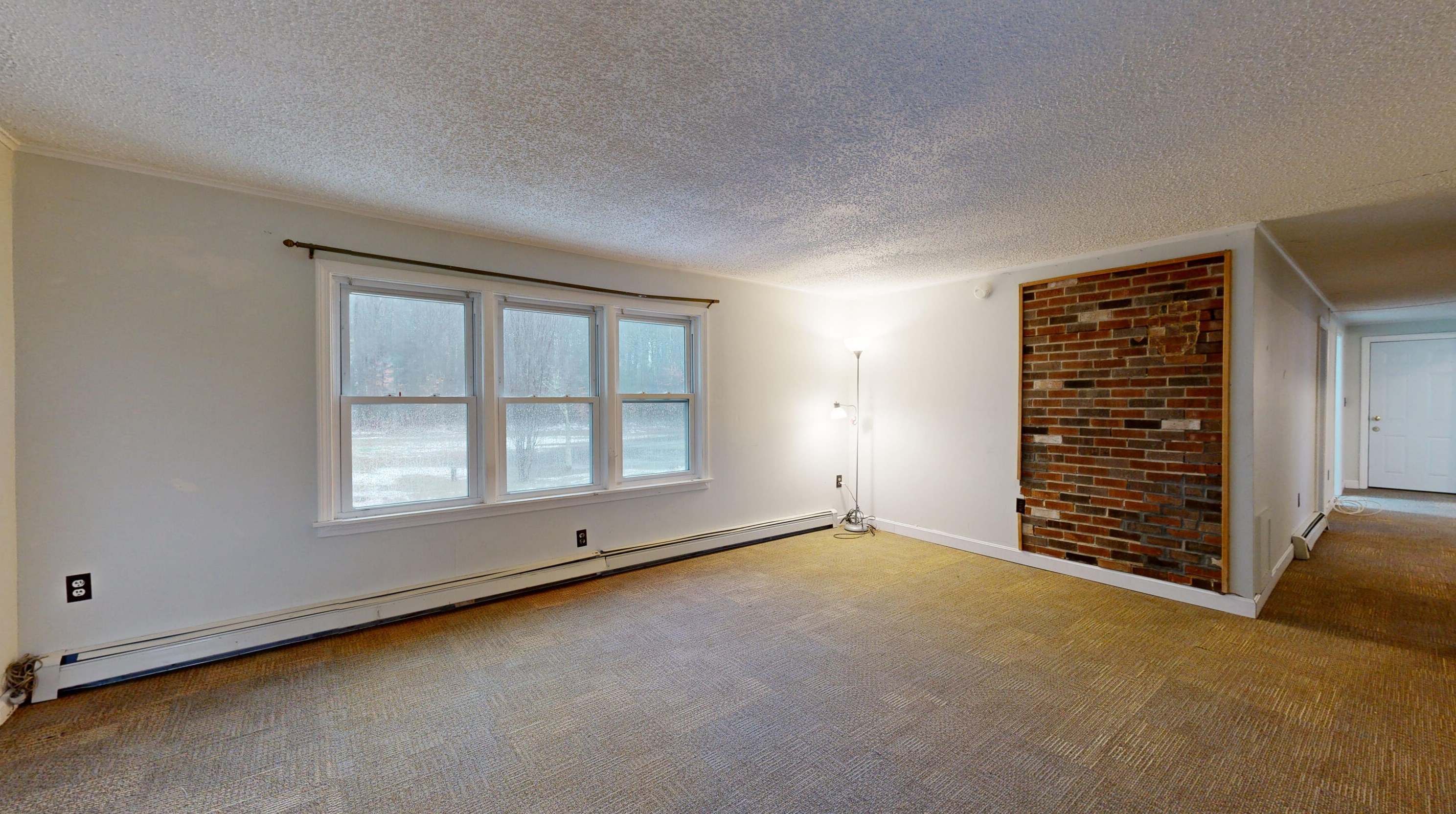 9 Boterf Dr, Belgrade, ME 04917