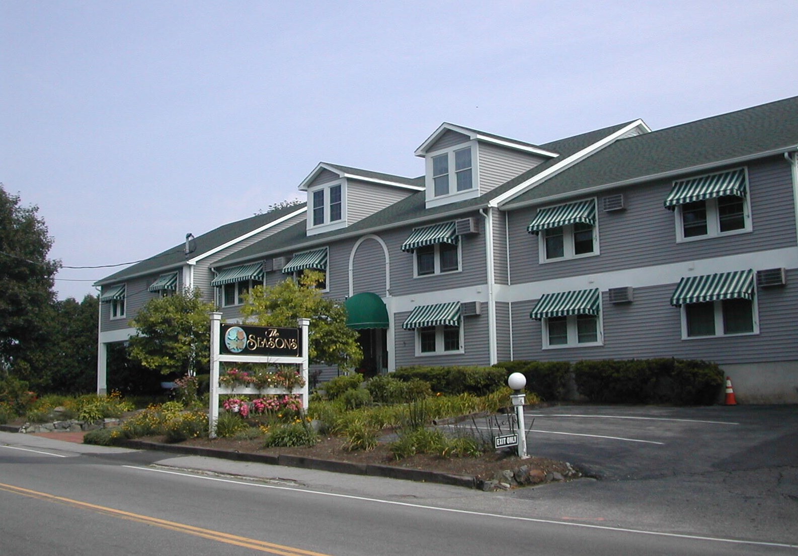 298 Main St #104, Ogunquit, ME 03907