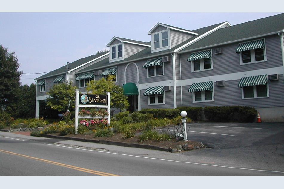 298 Main St 104, Ogunquit, ME 03907 MLS 1579159 Coldwell Banker