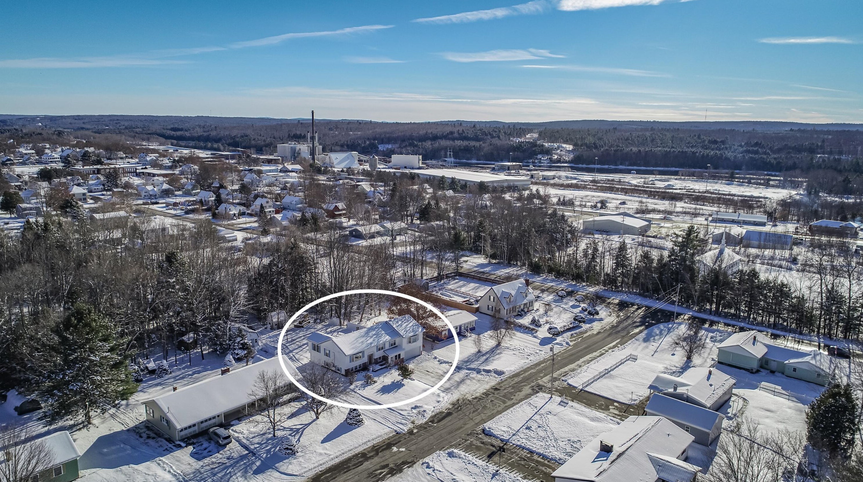 21 Independence Ln, East Millinocket, ME 04430-1007