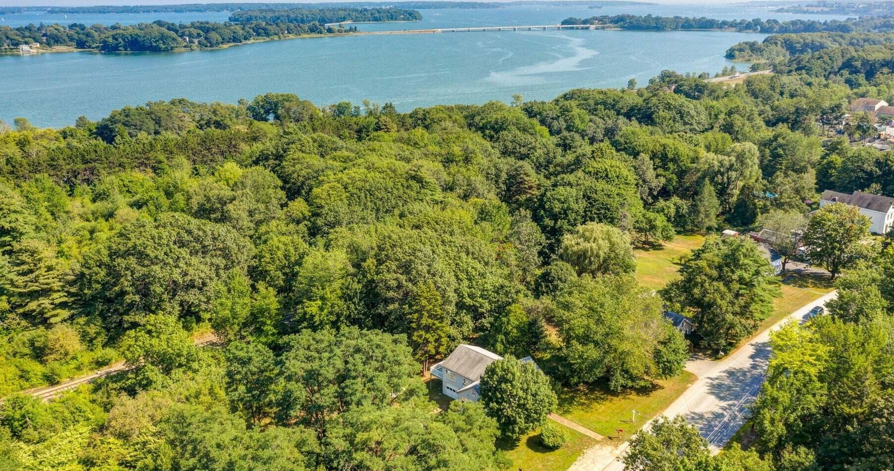 13 Middle Rd, Portland ME  04105-1817 exterior