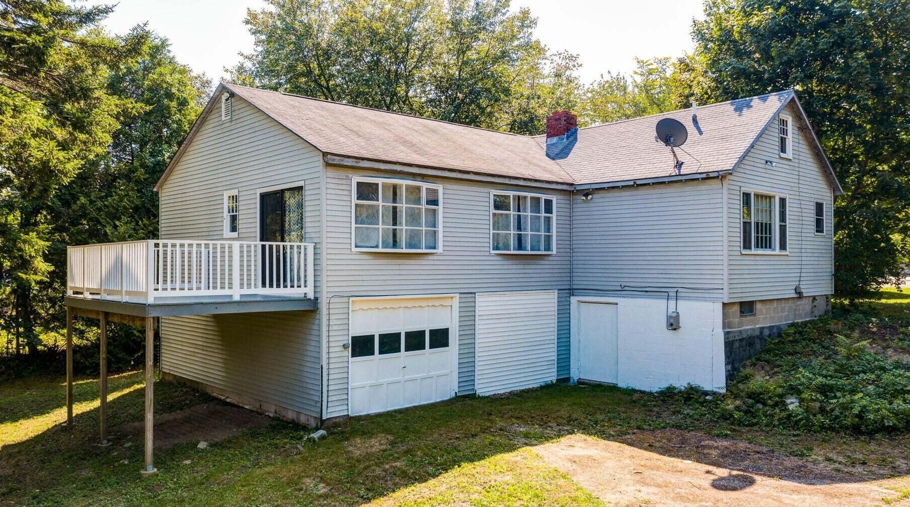 13 Middle Rd, Portland ME  04105-1817 exterior