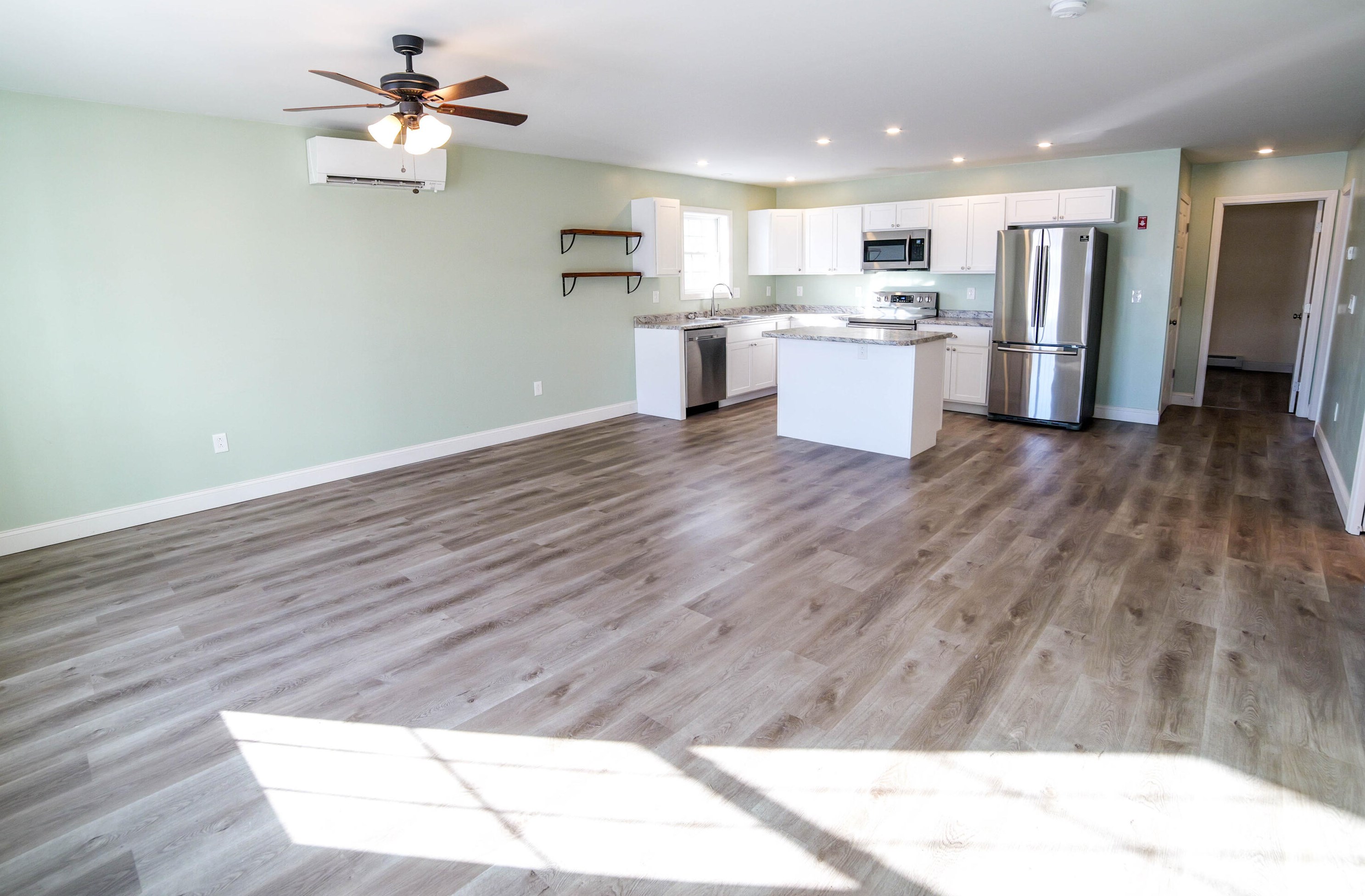 33 Village Cir, Augusta, ME 04330-0549