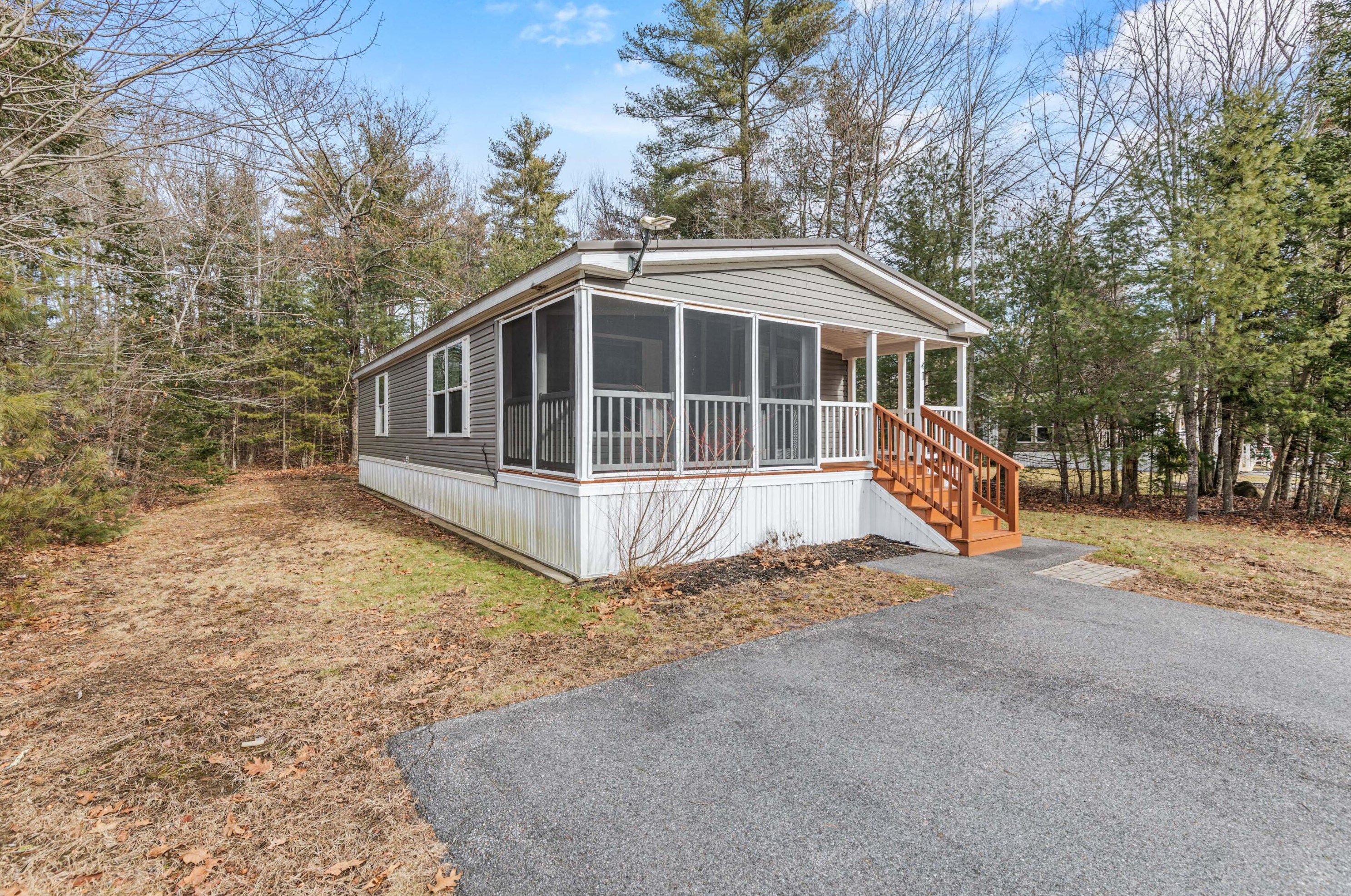 41 Deer Hill Ave, Standish, ME 04084