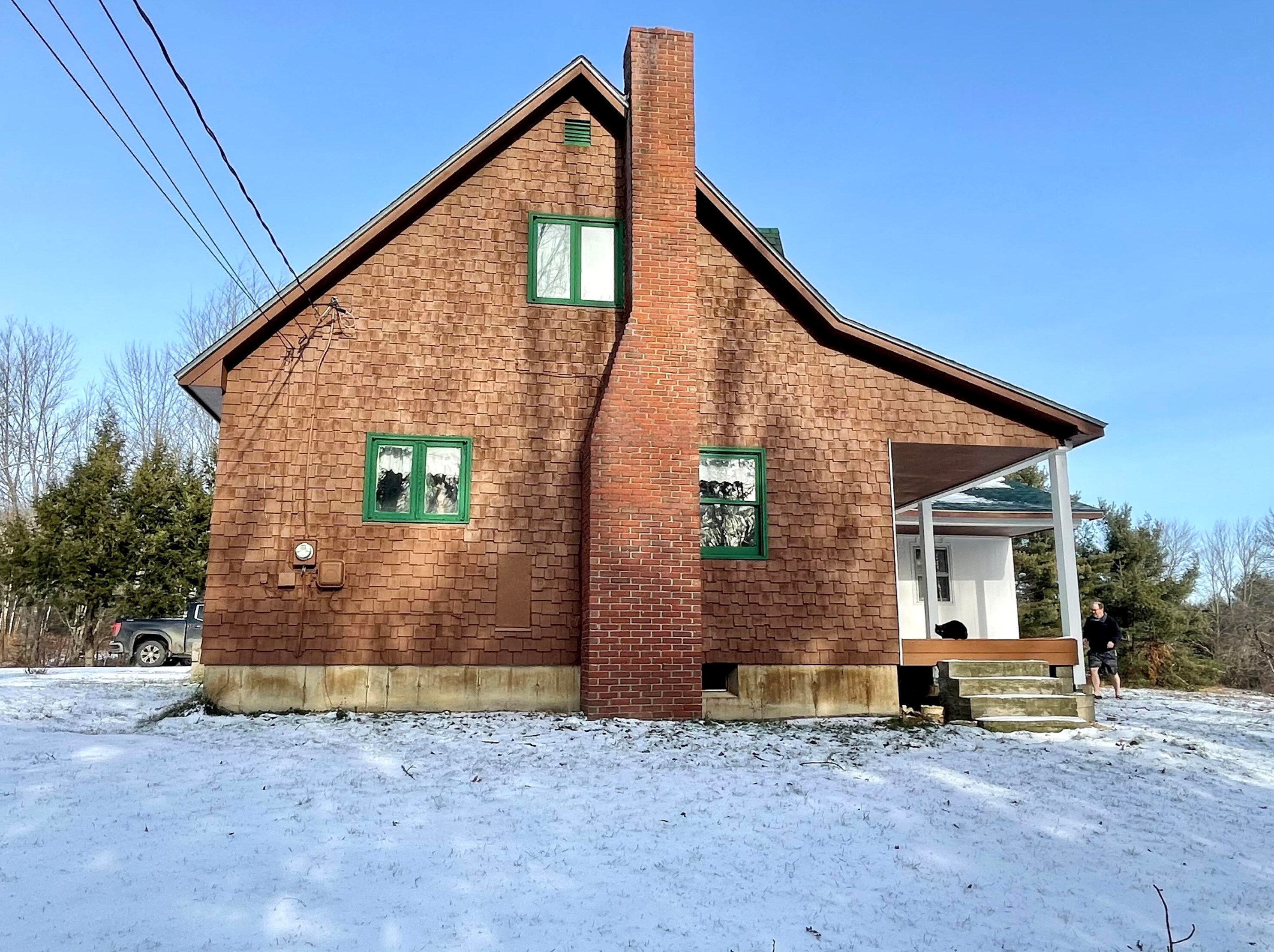 422 Fuller Rd, Carmel, ME 04419