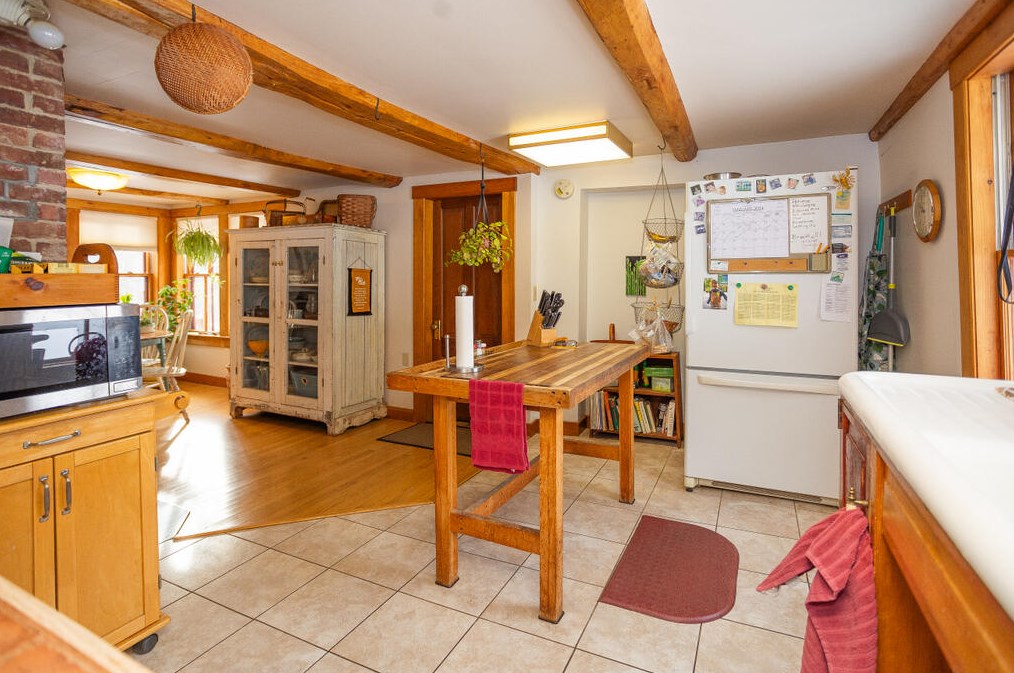 42 Jesse Ladd Rd, Vienna, ME 04360 exterior