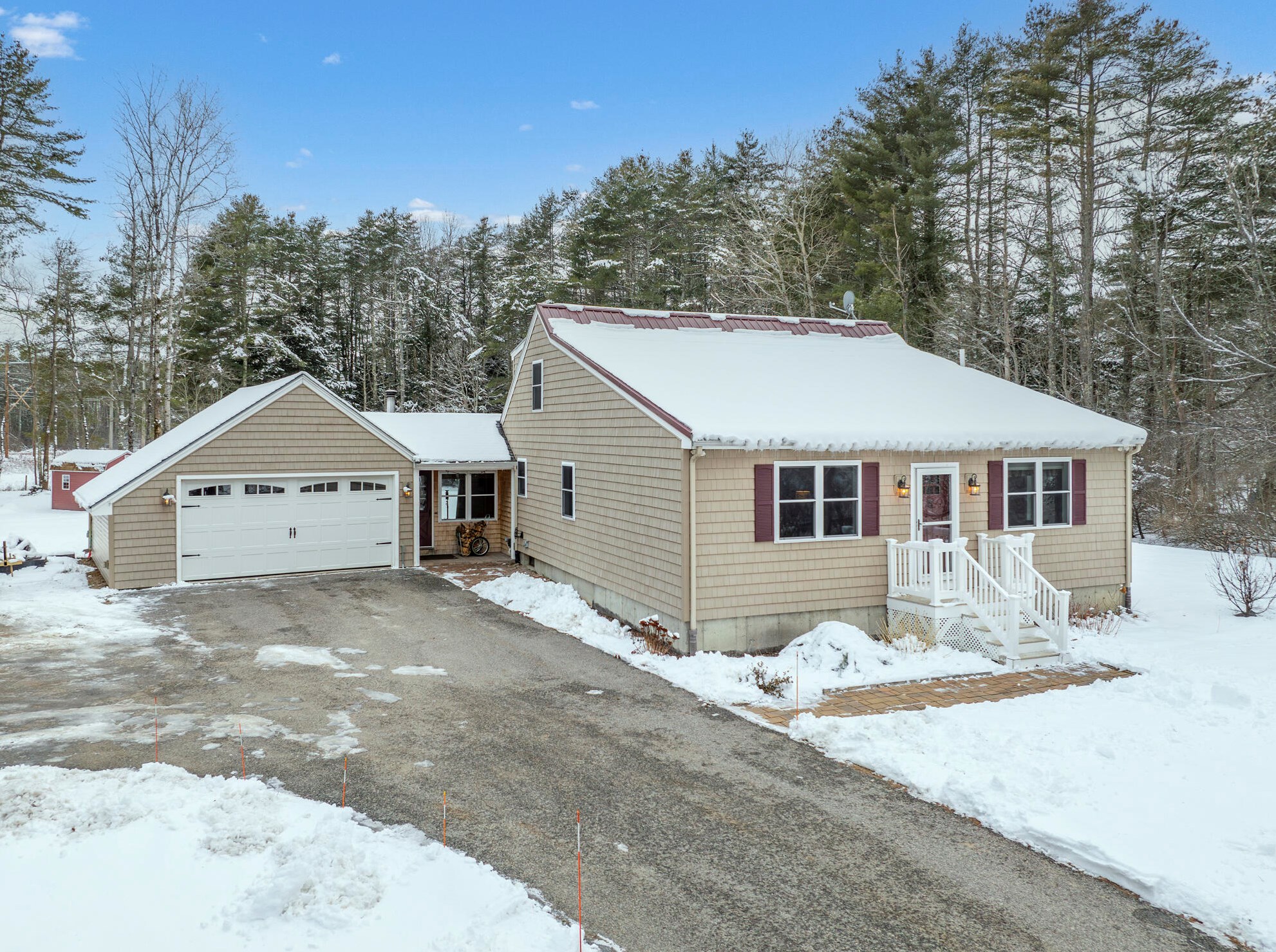 84 Longwoods Rd, Cumberland, ME 04021