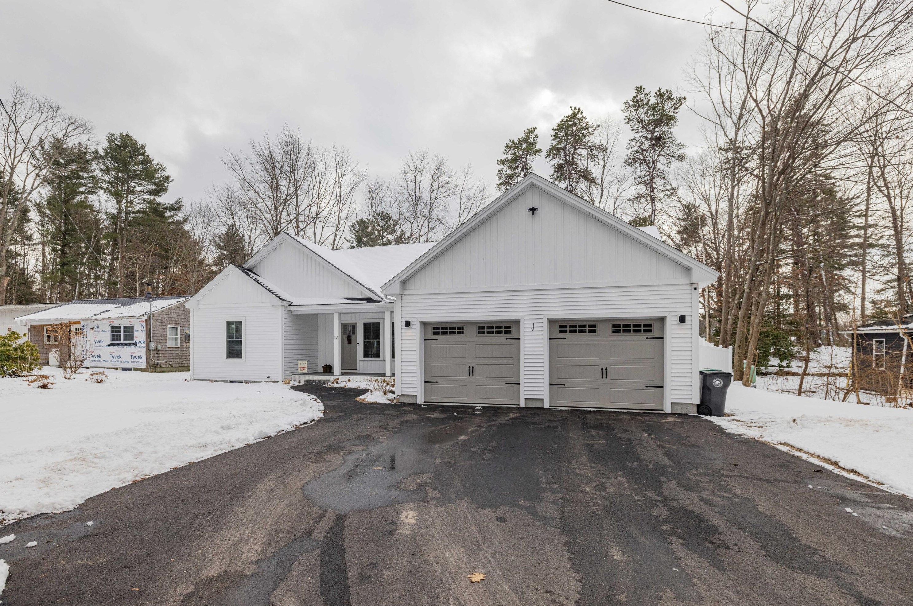 12 Parker Rd, Kennebunk, ME 04043-7382