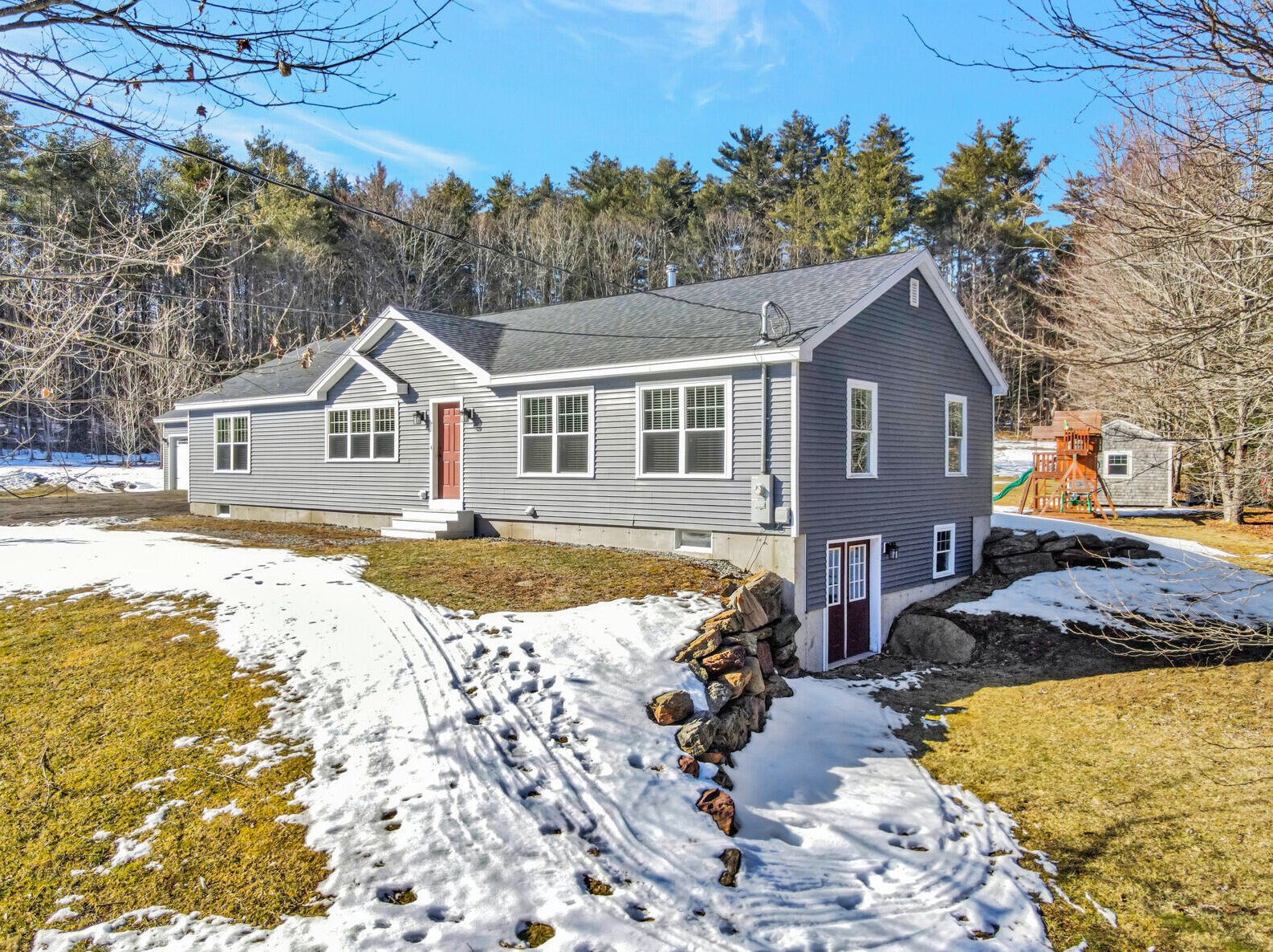 208 Hunts Meadow Rd, Whitefield, ME 04353 exterior