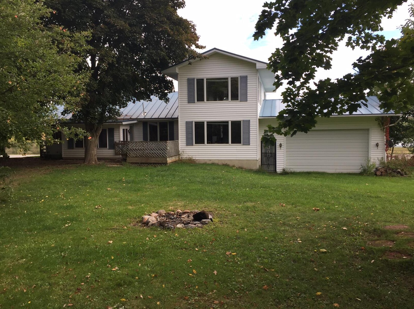 83 Pond Rd, Albion, ME 04910 exterior