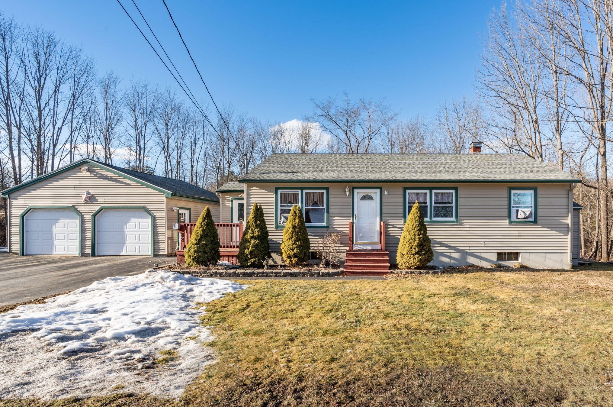 32 Mallison St, Gorham ME  04038-5848 exterior