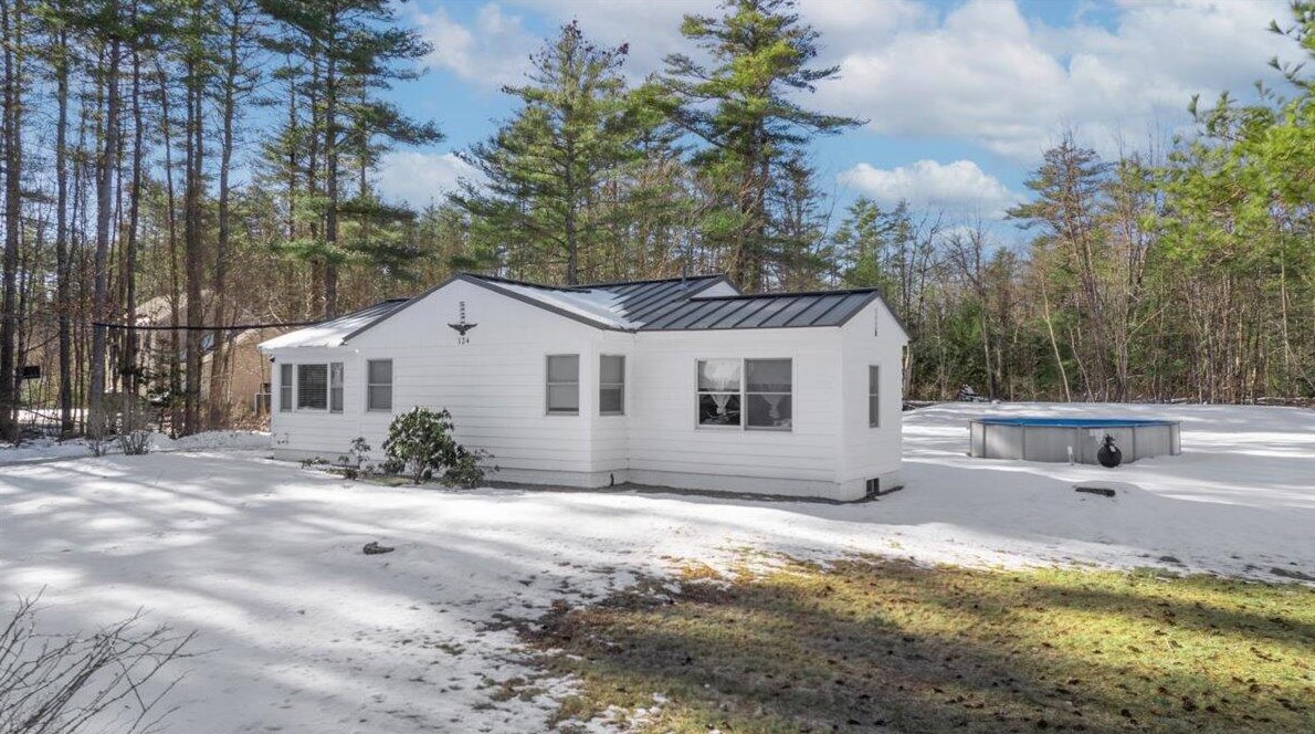 124 Cathance Rd, Pejepscot, ME 04086 exterior