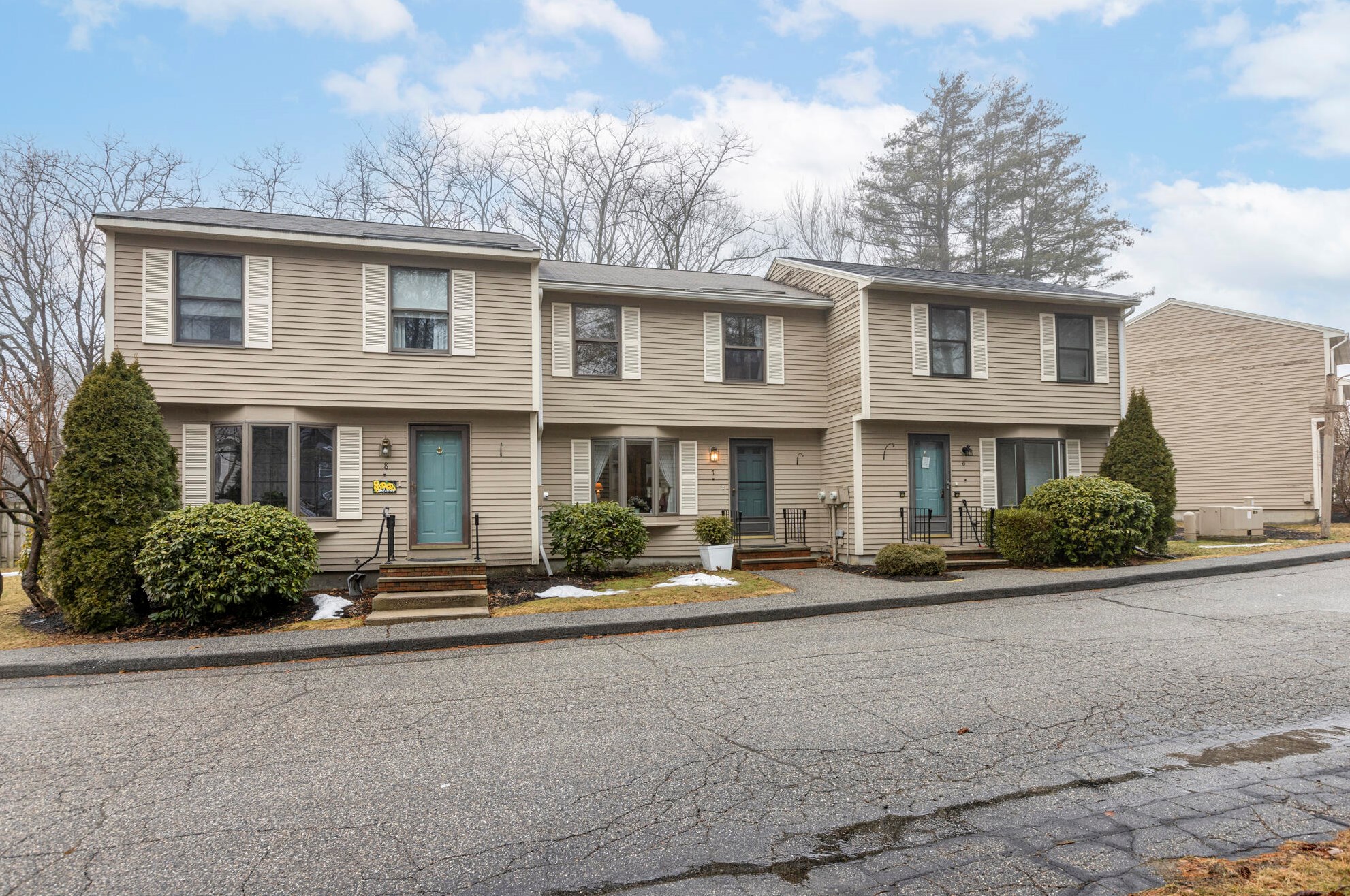 237 Allen Ave, Portland ME  04103-3793 exterior