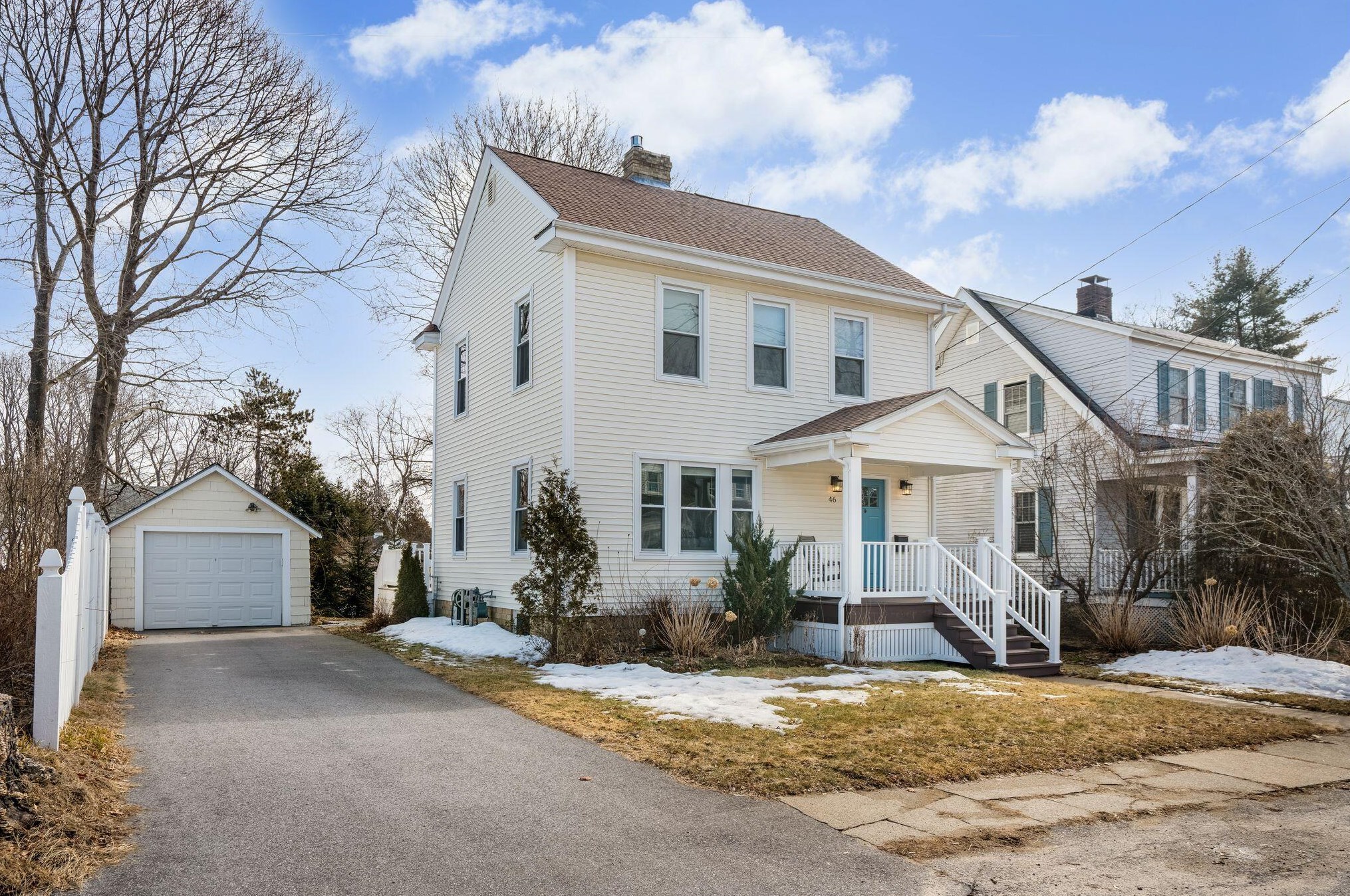46 Hillside Ave, Portland, ME 04105-2686