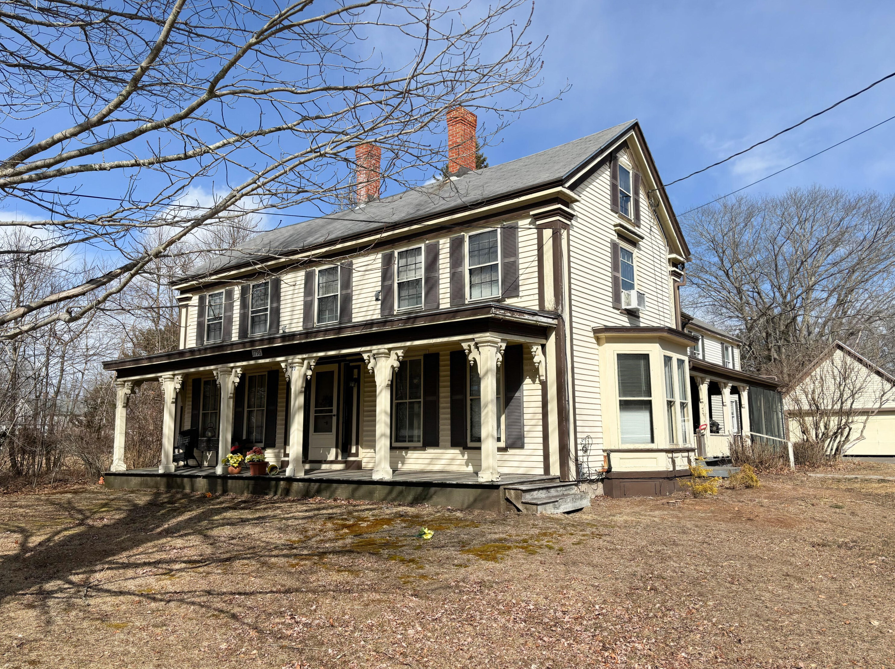 77 Fletcher St, Kennebunk, ME 04043 exterior