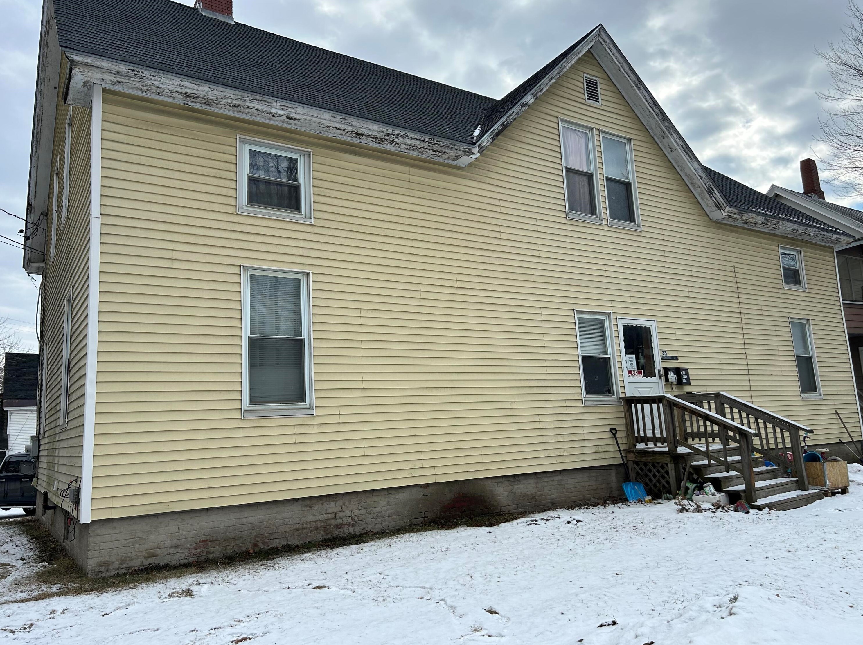 21-23 Kennebec St, Waterville, ME 04901