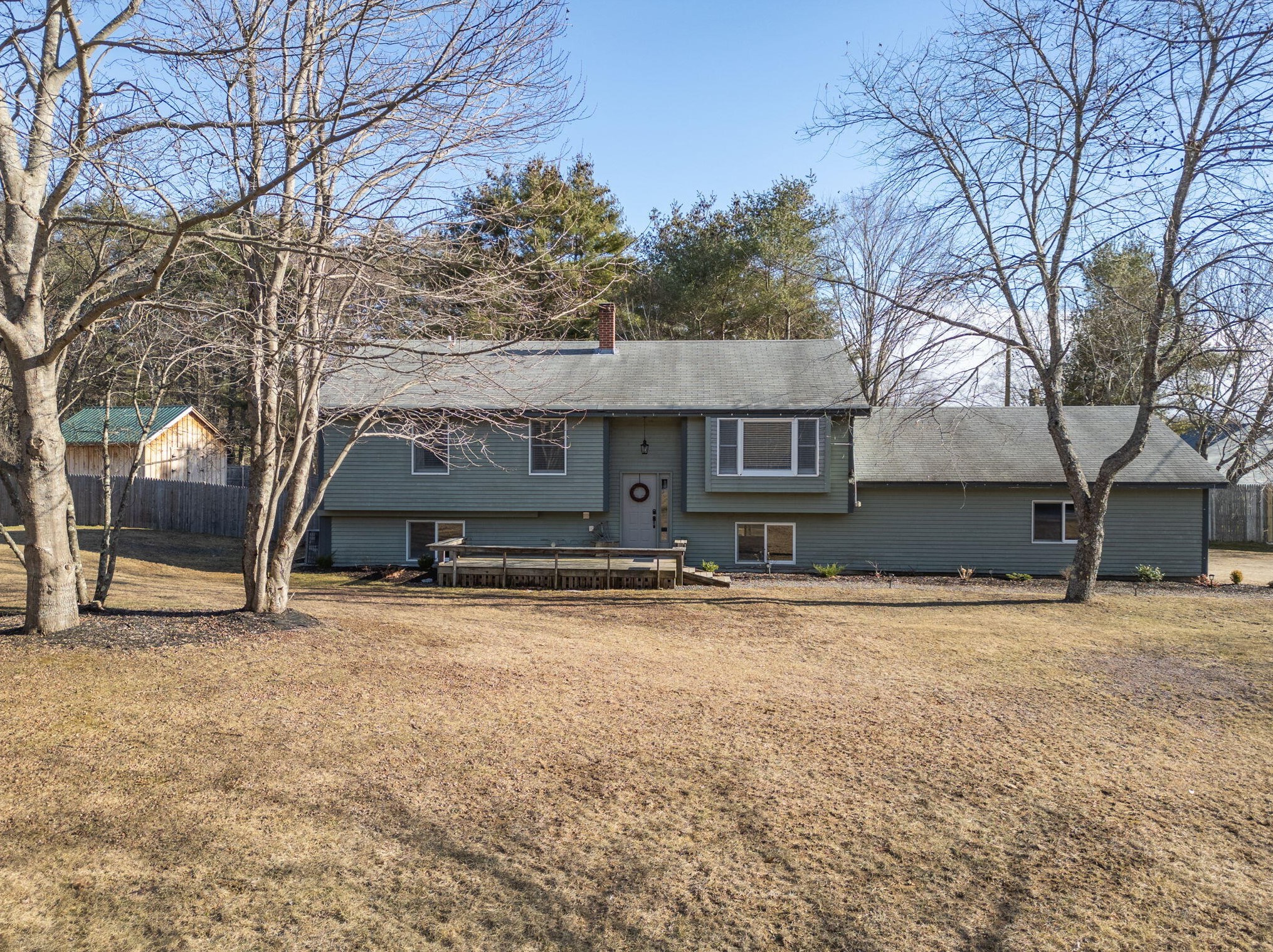 3 Taylor Farm Ln, Pejepscot, ME 04086 exterior