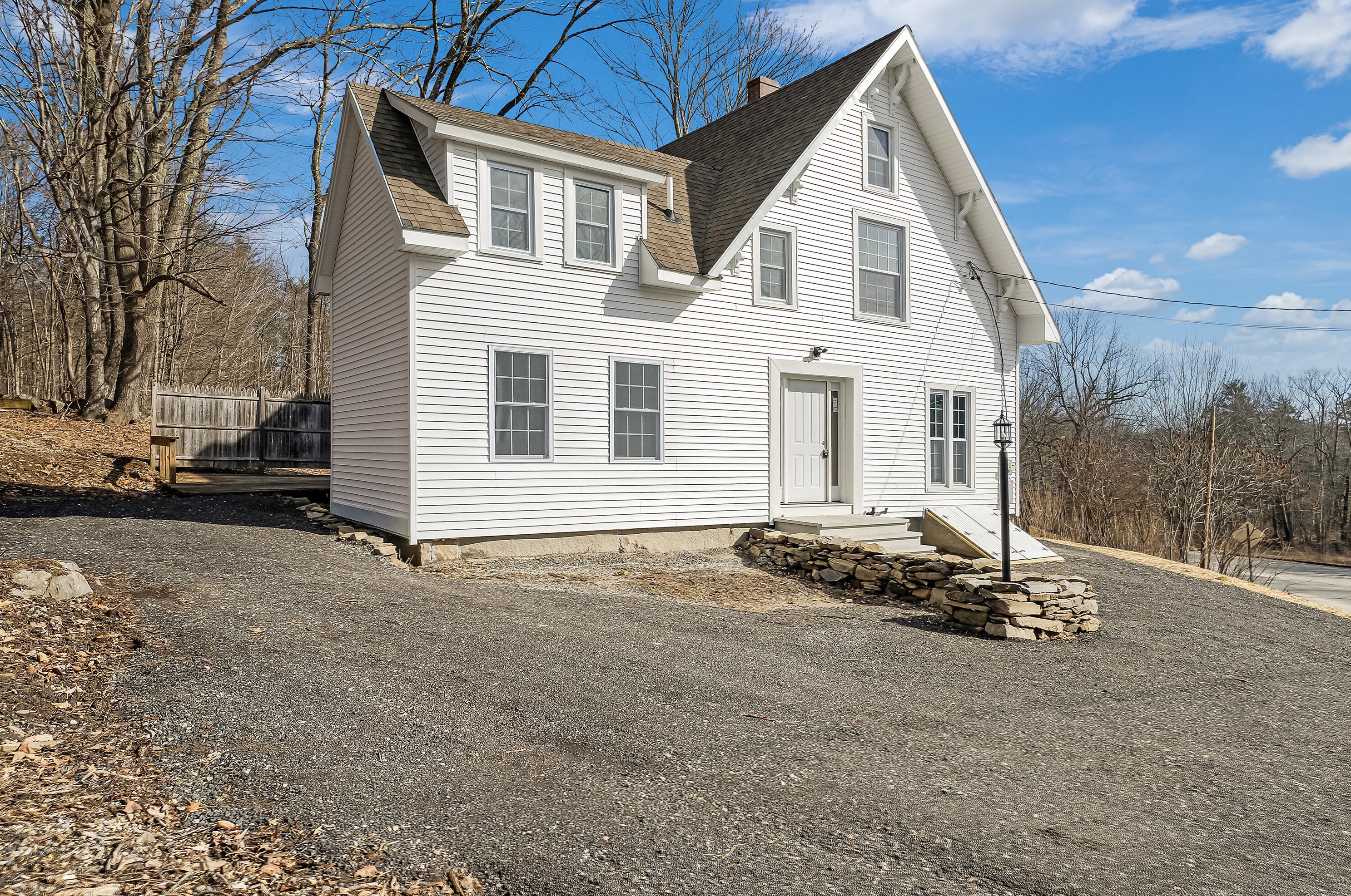 13 Hardscrabble Rd, Litchfield, ME 04350