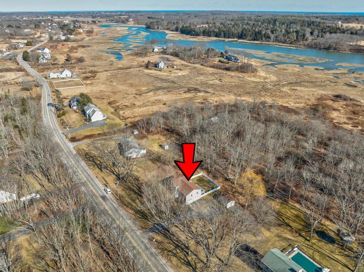 123 Spurwink Rd, Scarborough, ME 04074 exterior