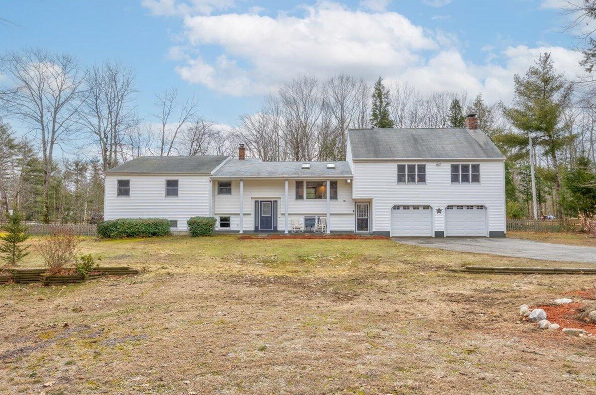 7 Hickory Ln, Gorham, ME 04038 exterior