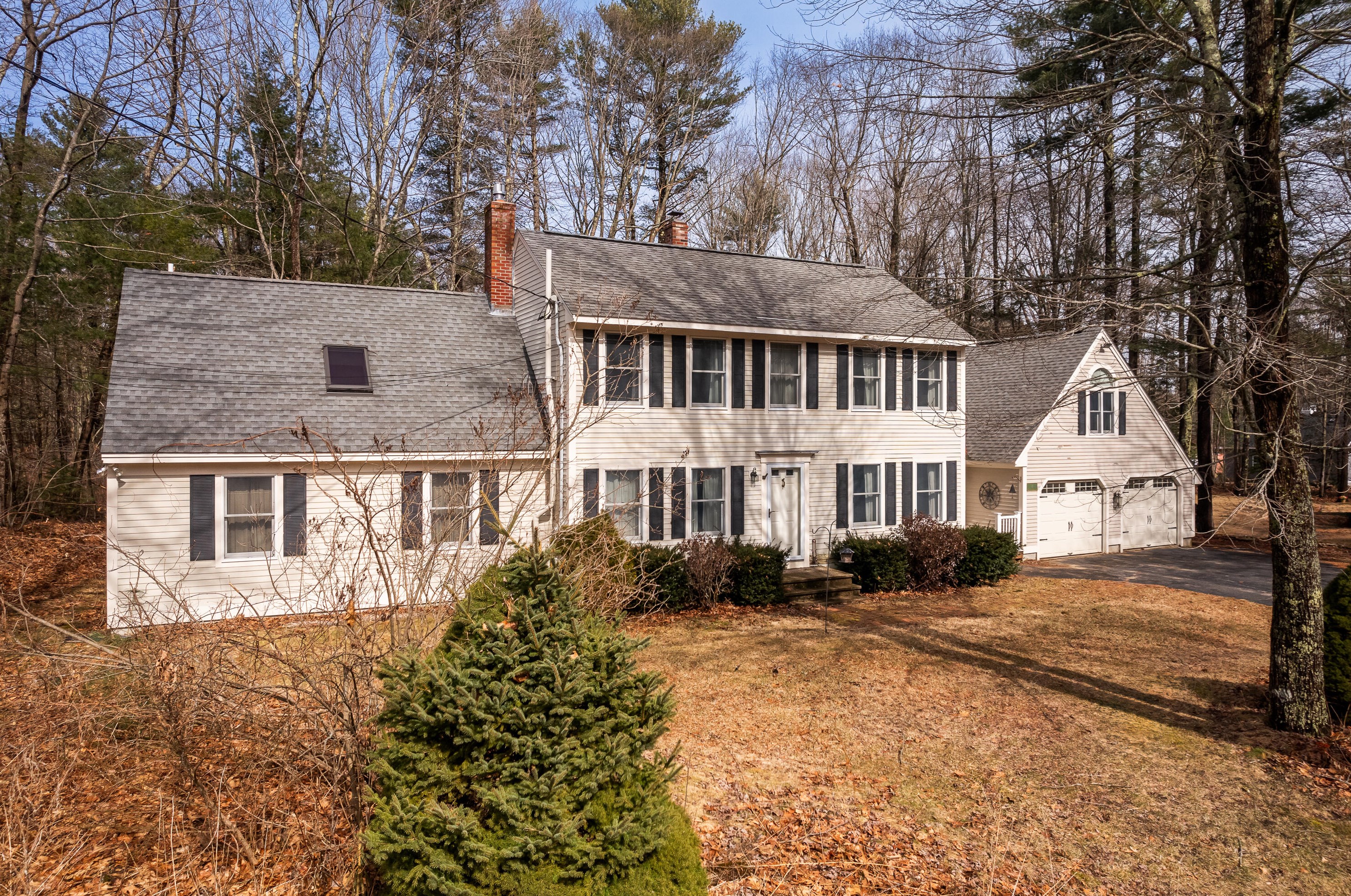 8 Mousam Ridge Rd, Kennebunk, ME 04043-7233
