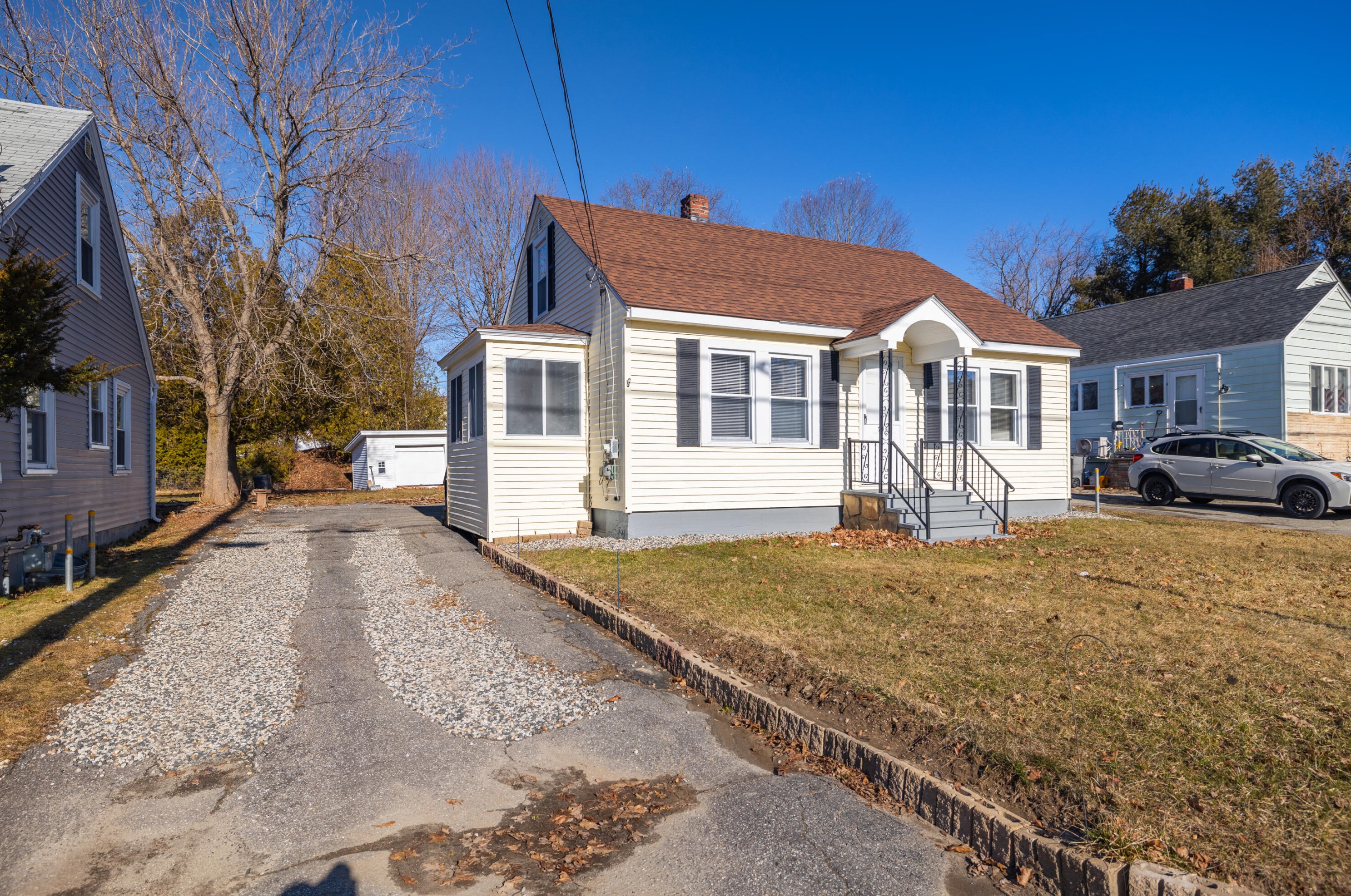 296 Pond Rd, Lewiston, ME 04240 exterior