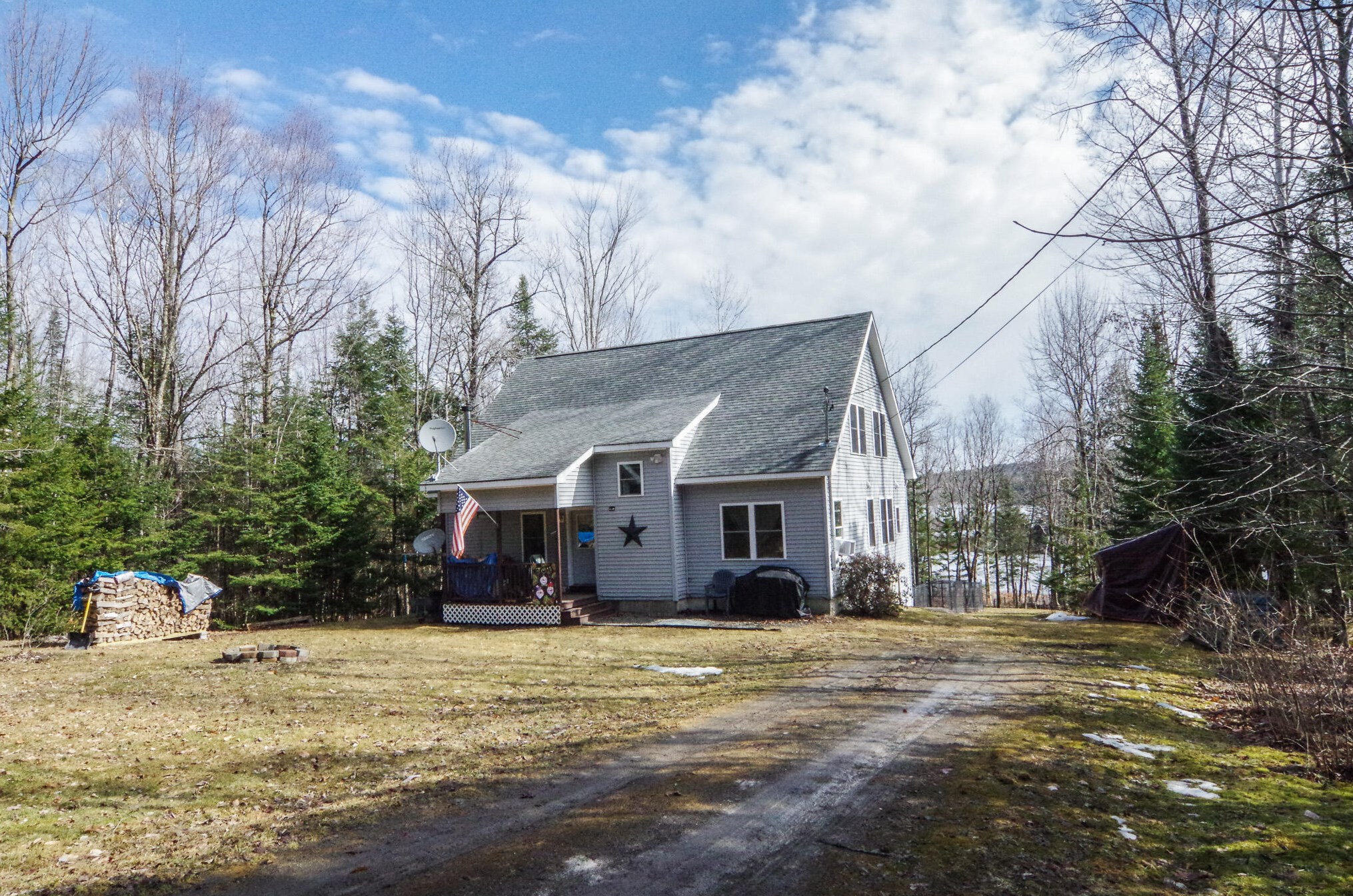 147 Bear Ln, Ripley, ME 04930 exterior