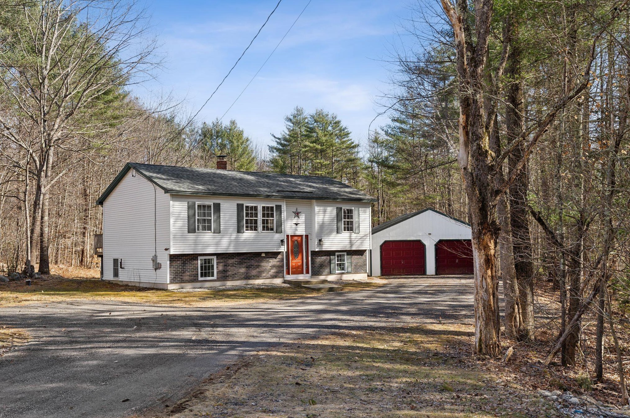 28 Maple St, New Gloucester, ME 04260