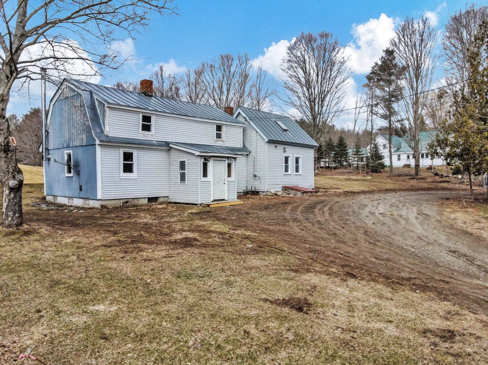 806 Webber Pond Rd, Vassalboro, ME 04989 exterior