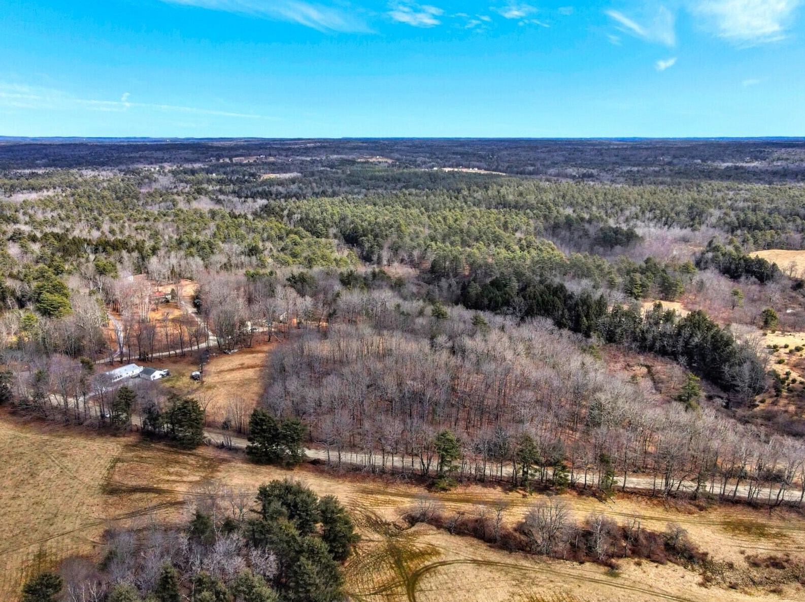 215 Tuttle Rd, Pownal, ME 04069