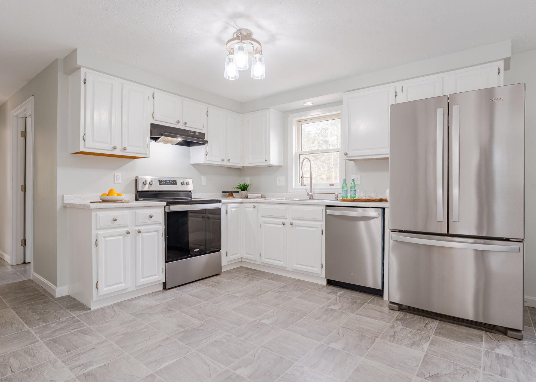 91 Otter Dr, Standish, ME 04084-6437