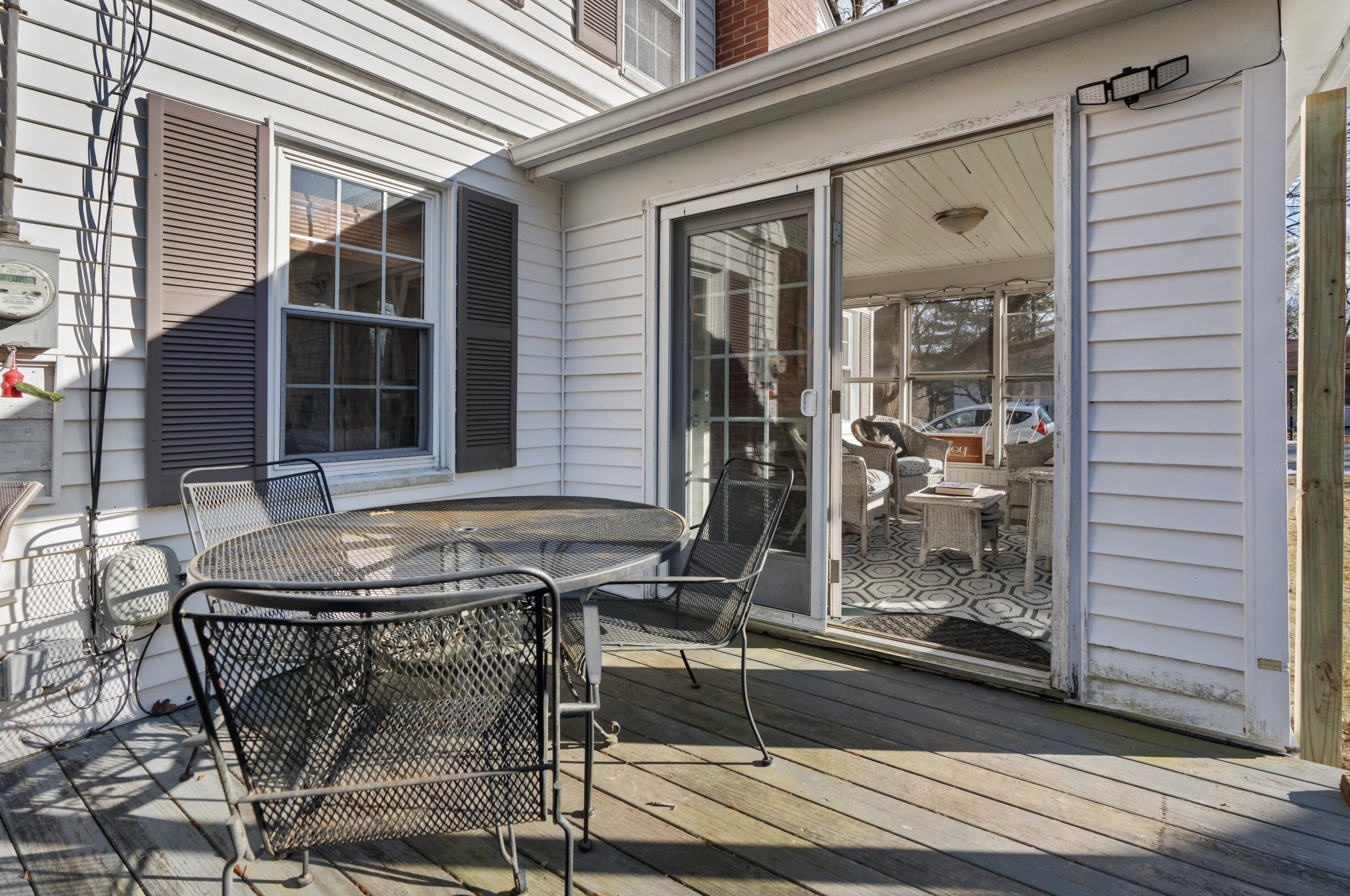 16 Brooks Ave, Lewiston ME  04240-5902 exterior