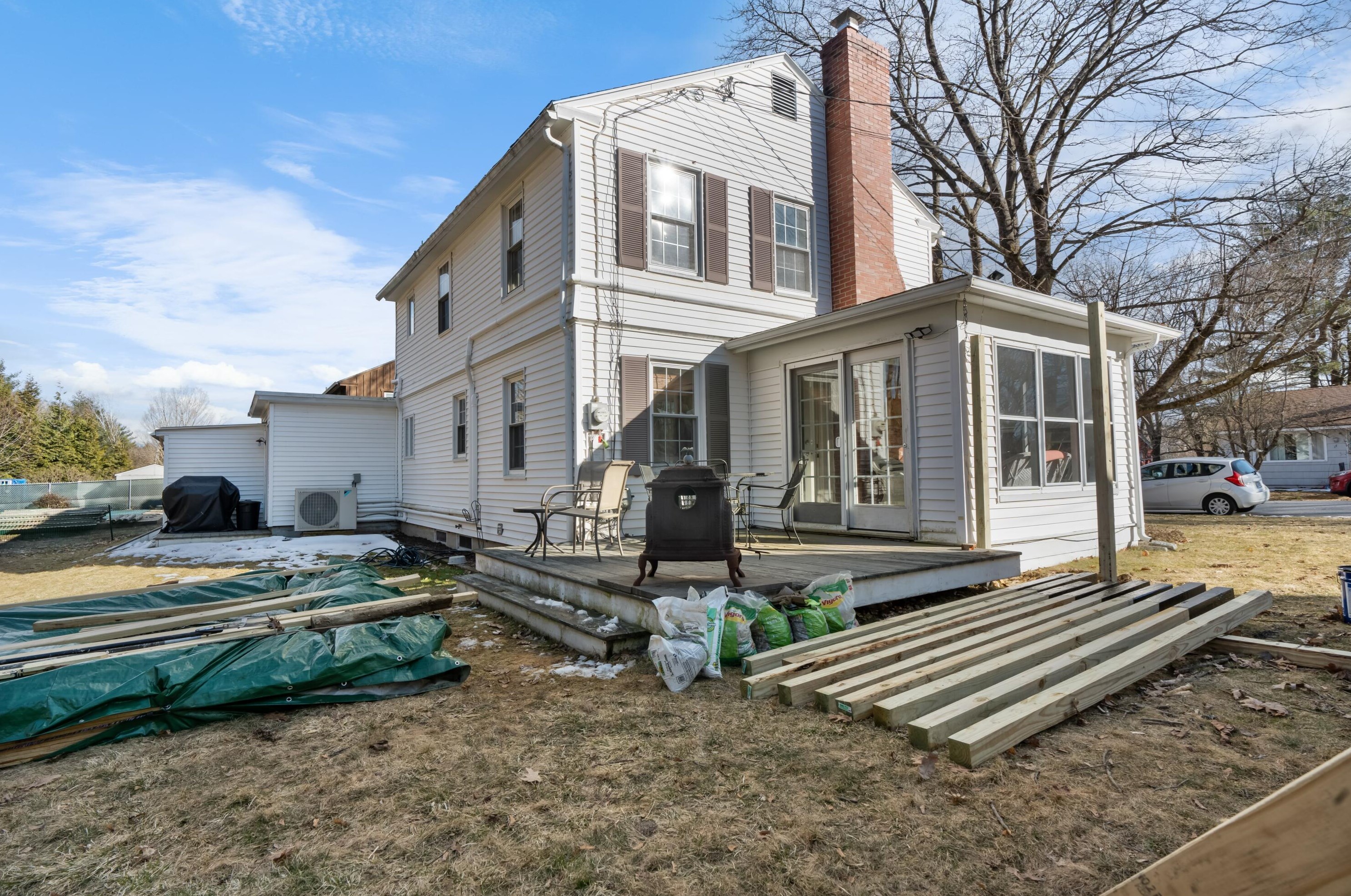 16 Brooks Ave, Lewiston ME  04240-5902 exterior