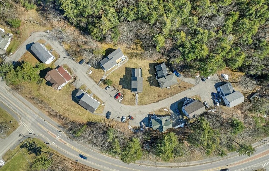 10 Aegis Dr, Bath, ME 04530 exterior