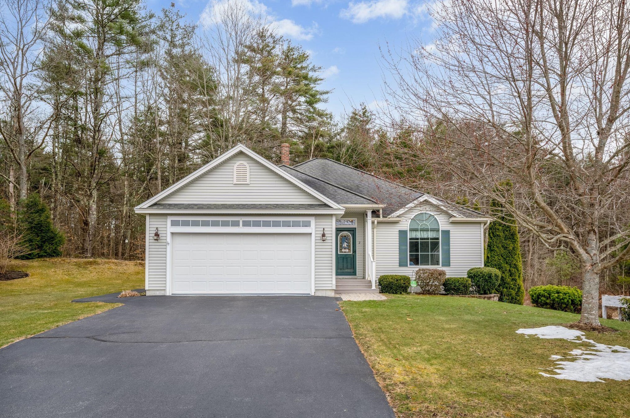 2 Chantelle Way, Saco, ME 04072 exterior