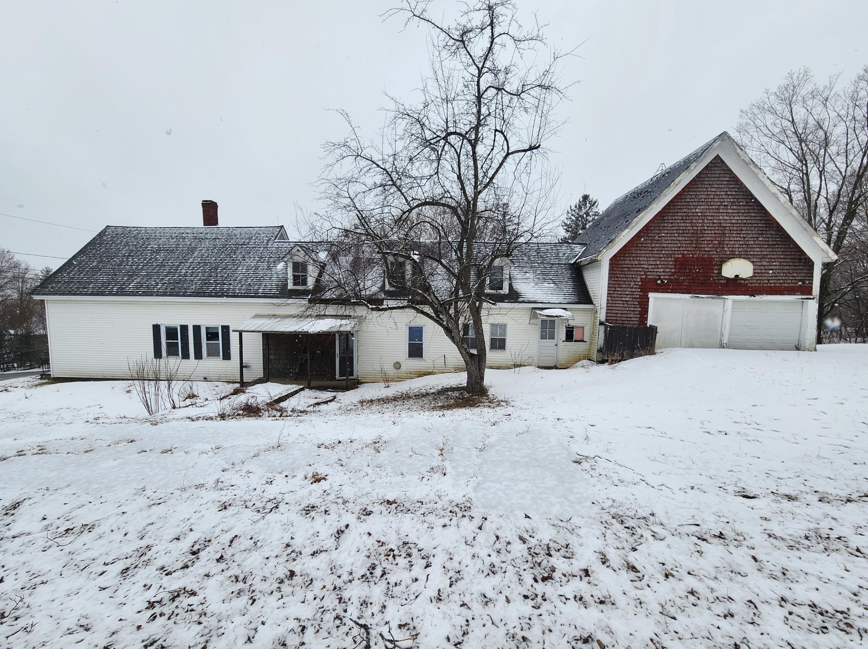 159 High St, Ripley, ME 04930