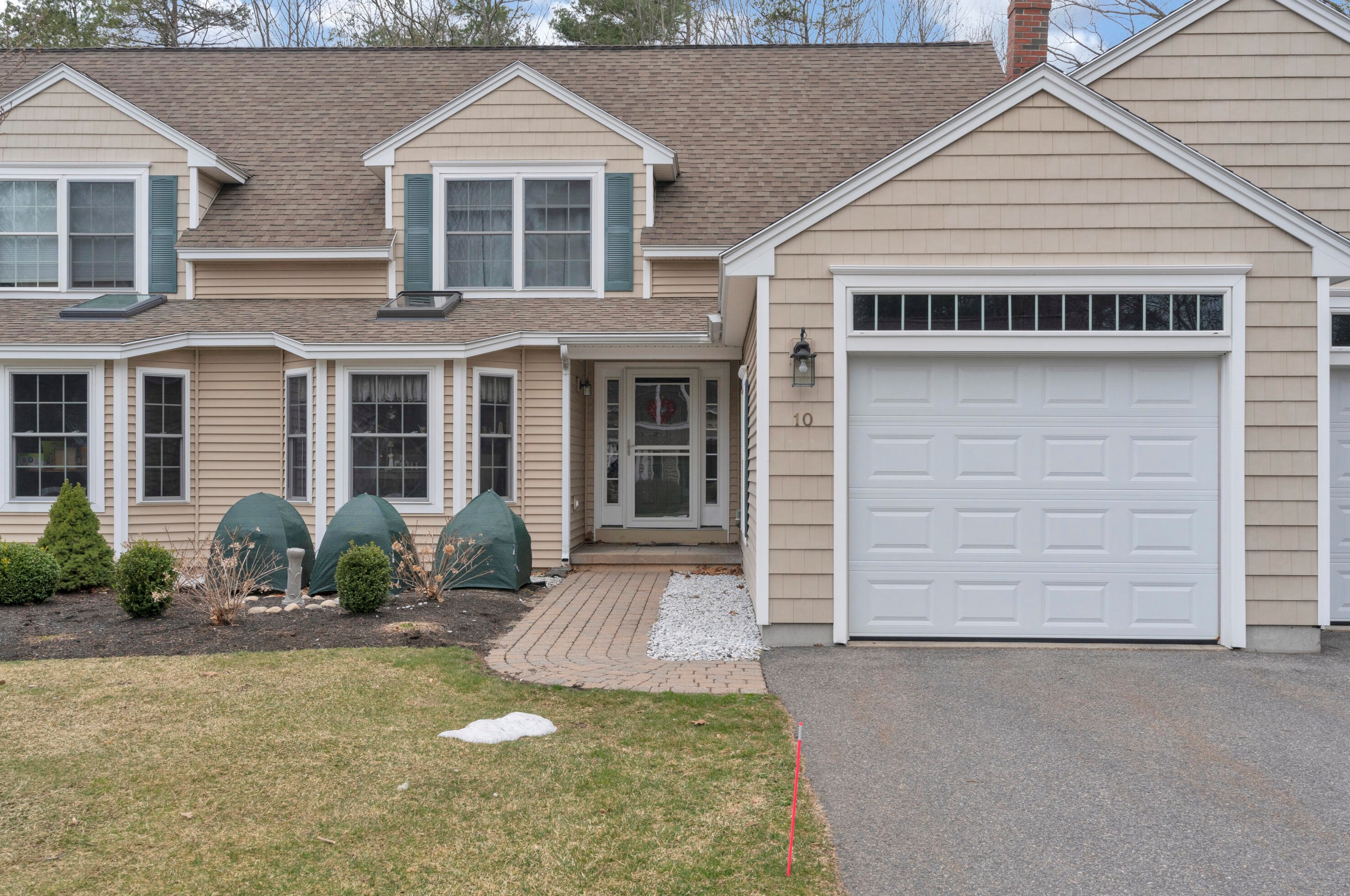 10 Sterling Dr, Kennebunk, ME 04043 exterior