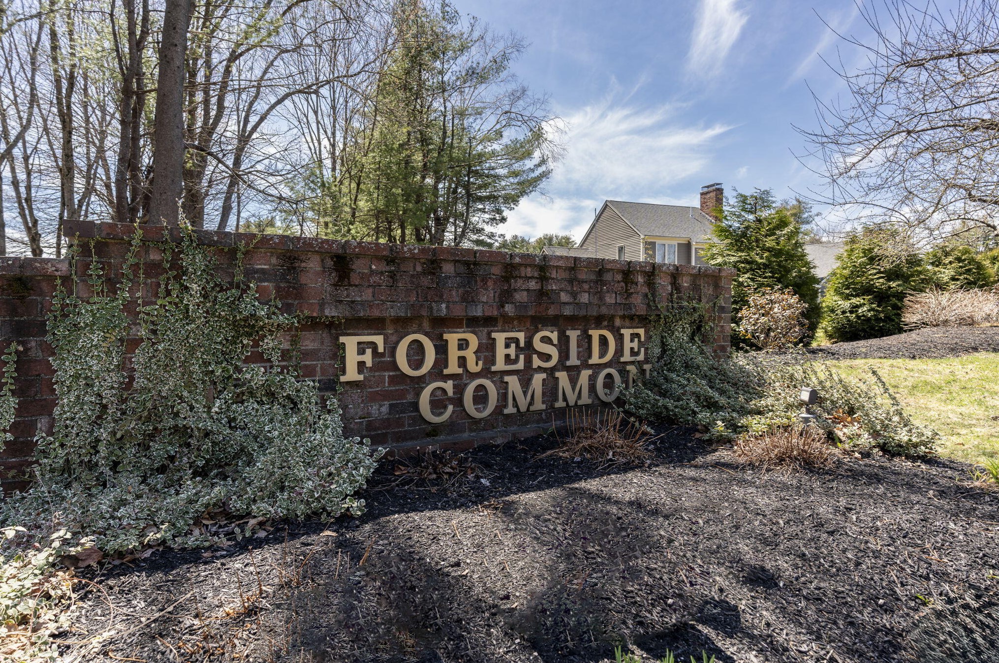 23 Foreside Common Dr, Falmouth, ME 04105 exterior