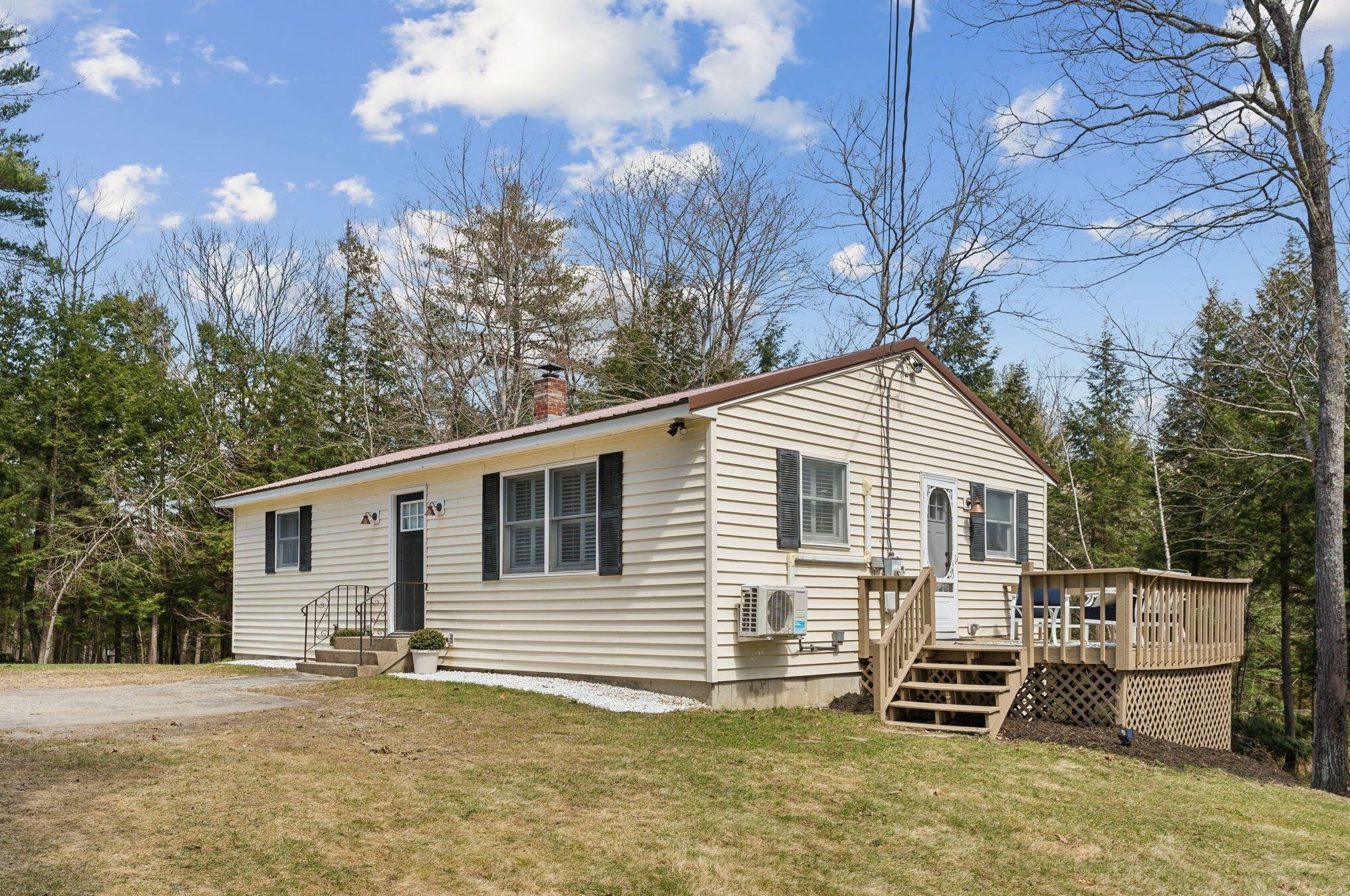 503 Pottle Hill Rd, Minot, ME 04258