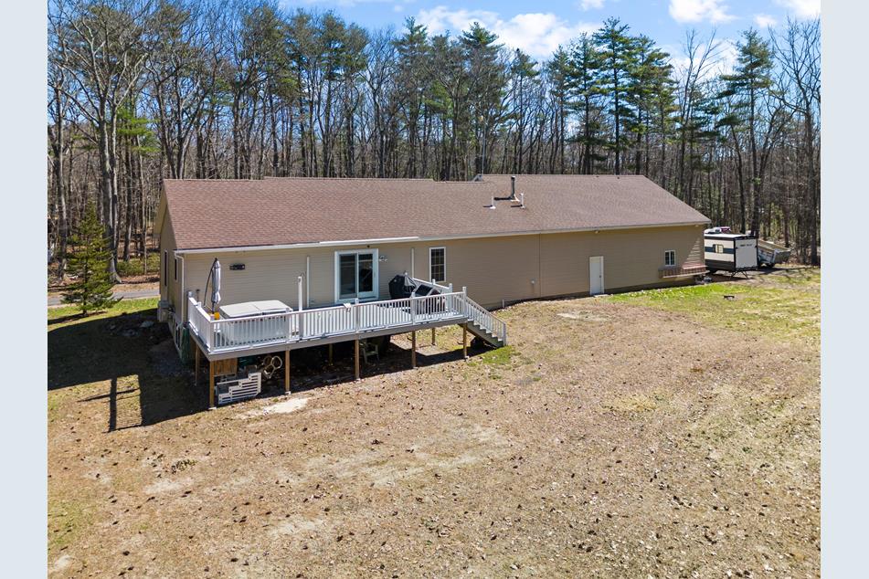 10 Wildberry Ln, Saco, ME 04072 MLS 1586831 Coldwell Banker