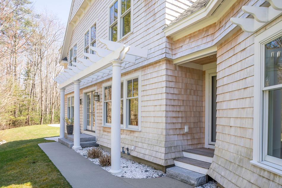 18 Squier Ln, Kennebunkport, ME 04046 MLS 1586863 Coldwell Banker