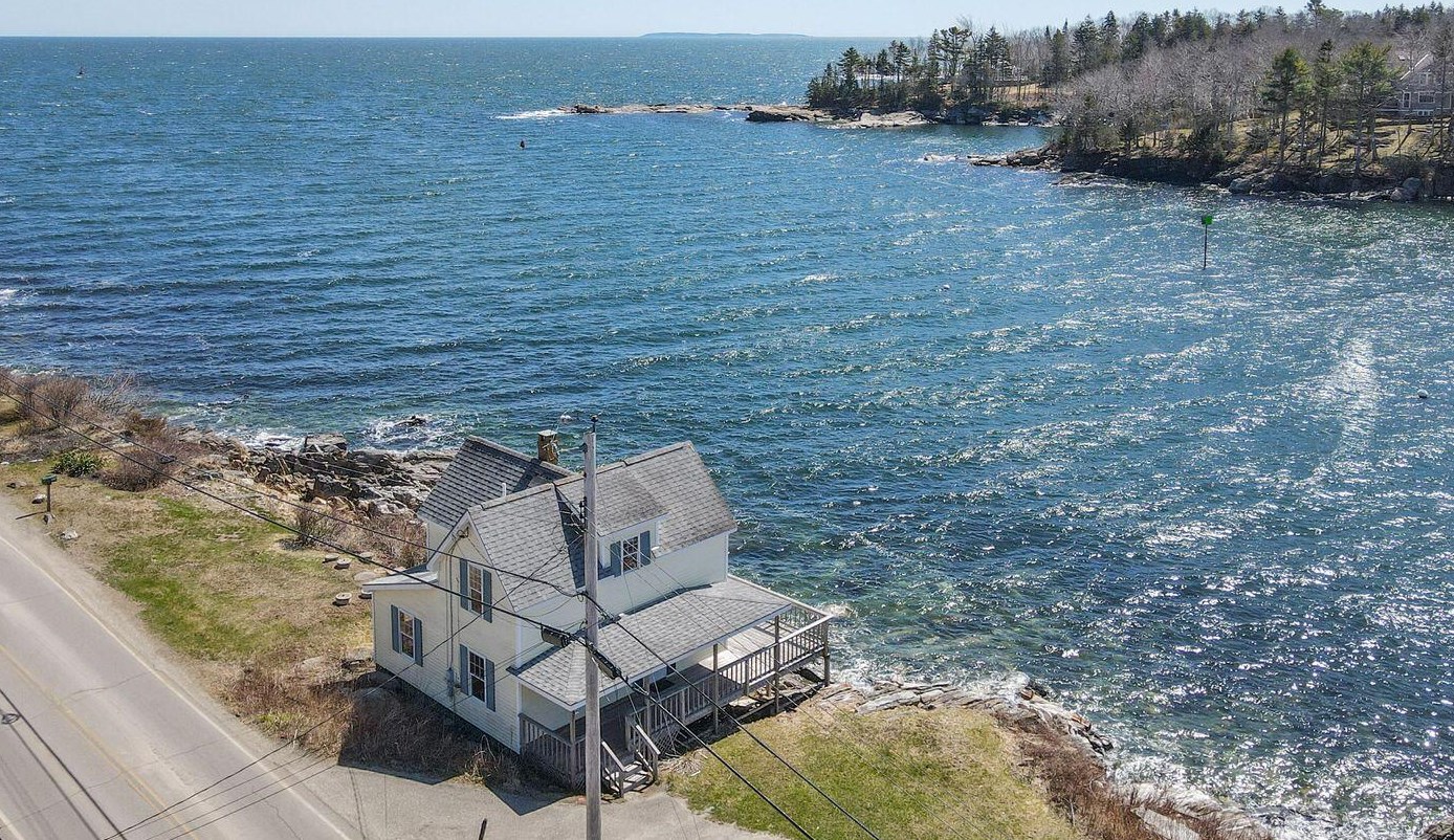 147 State Route 32, New Harbor, ME 04554