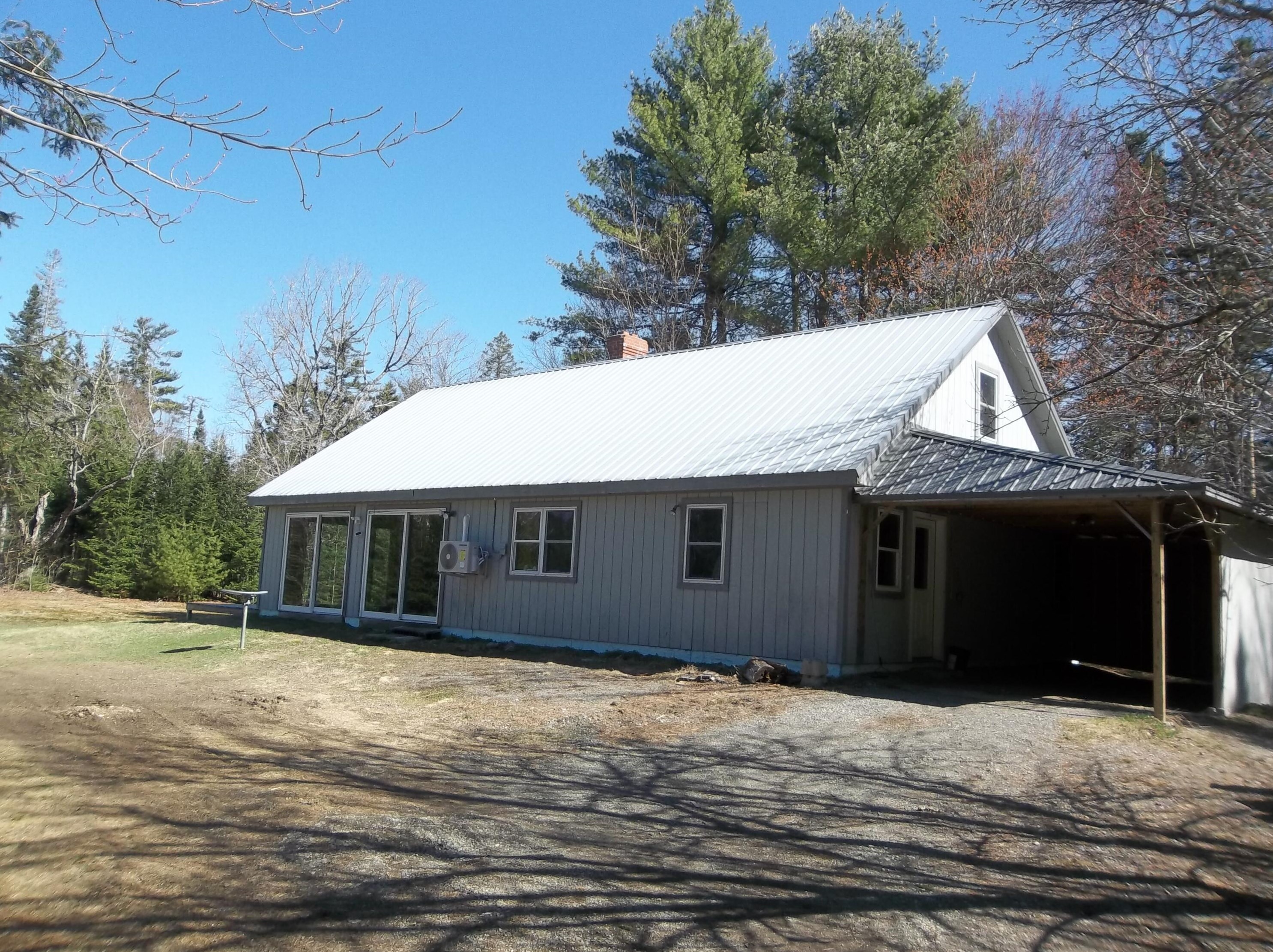 560 Bingo Rd, Talmadge, ME 04492