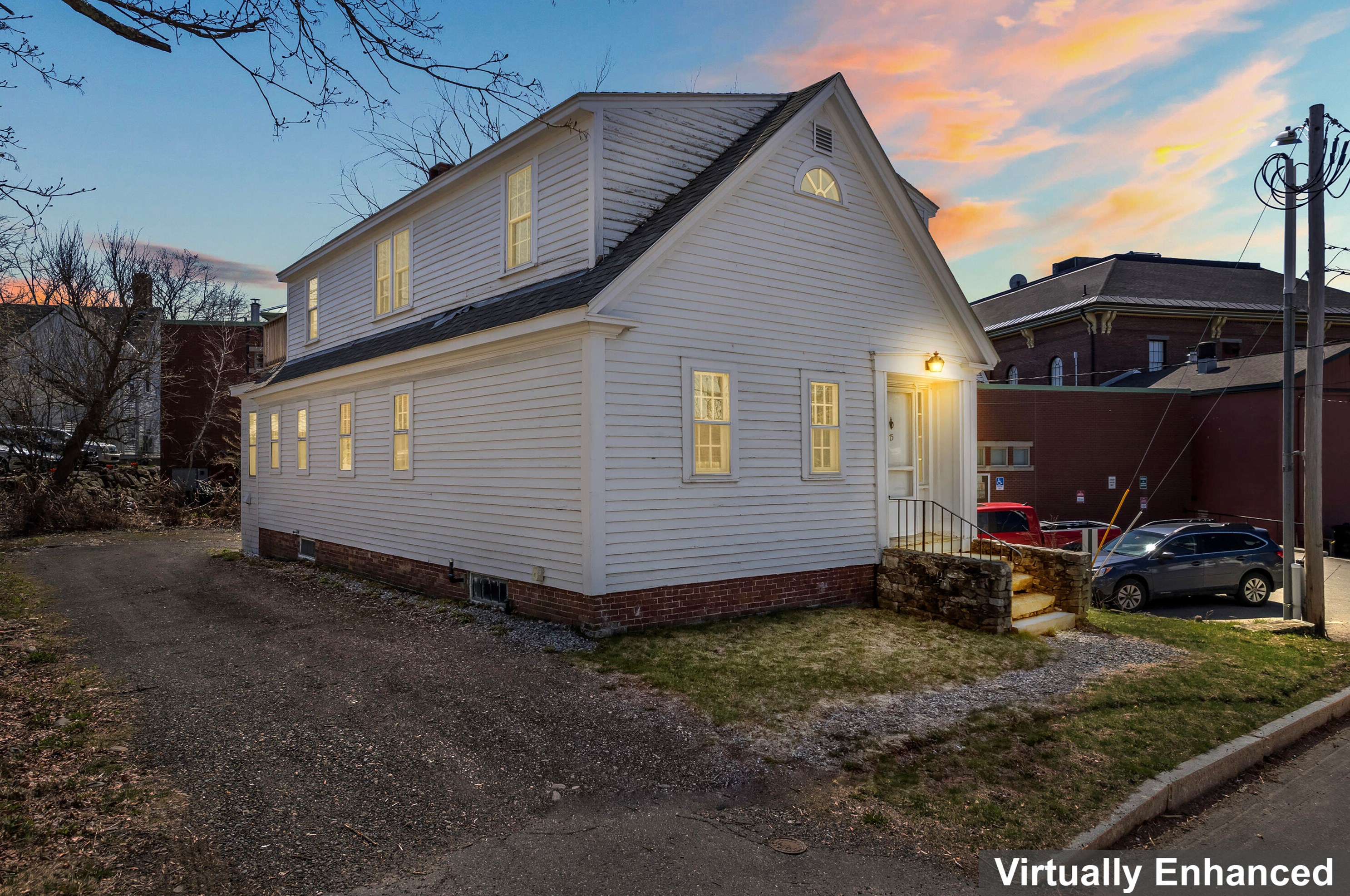 75 Elm St, Damariscotta, ME 04543-4077