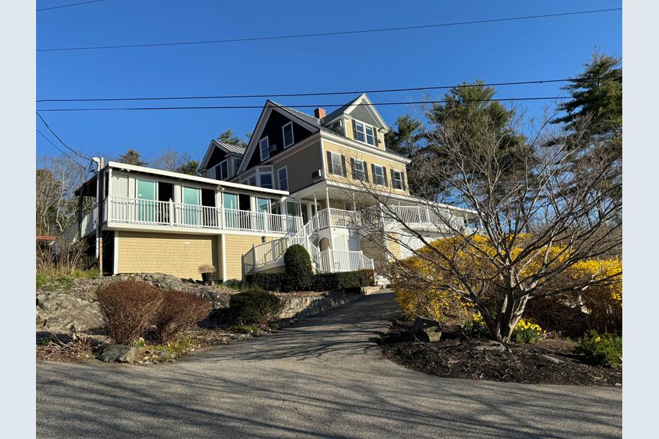14 Village Square Ln, Ogunquit, ME 03907 MLS 1587518 Coldwell Banker