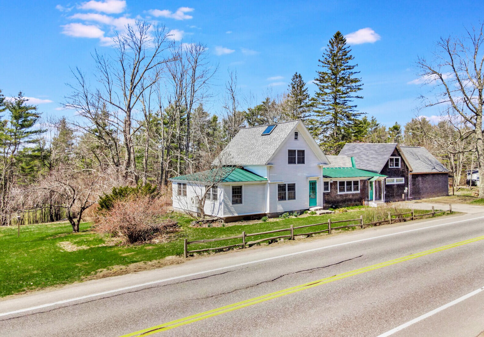 550 Ridge Rd, Windsor, ME 04363